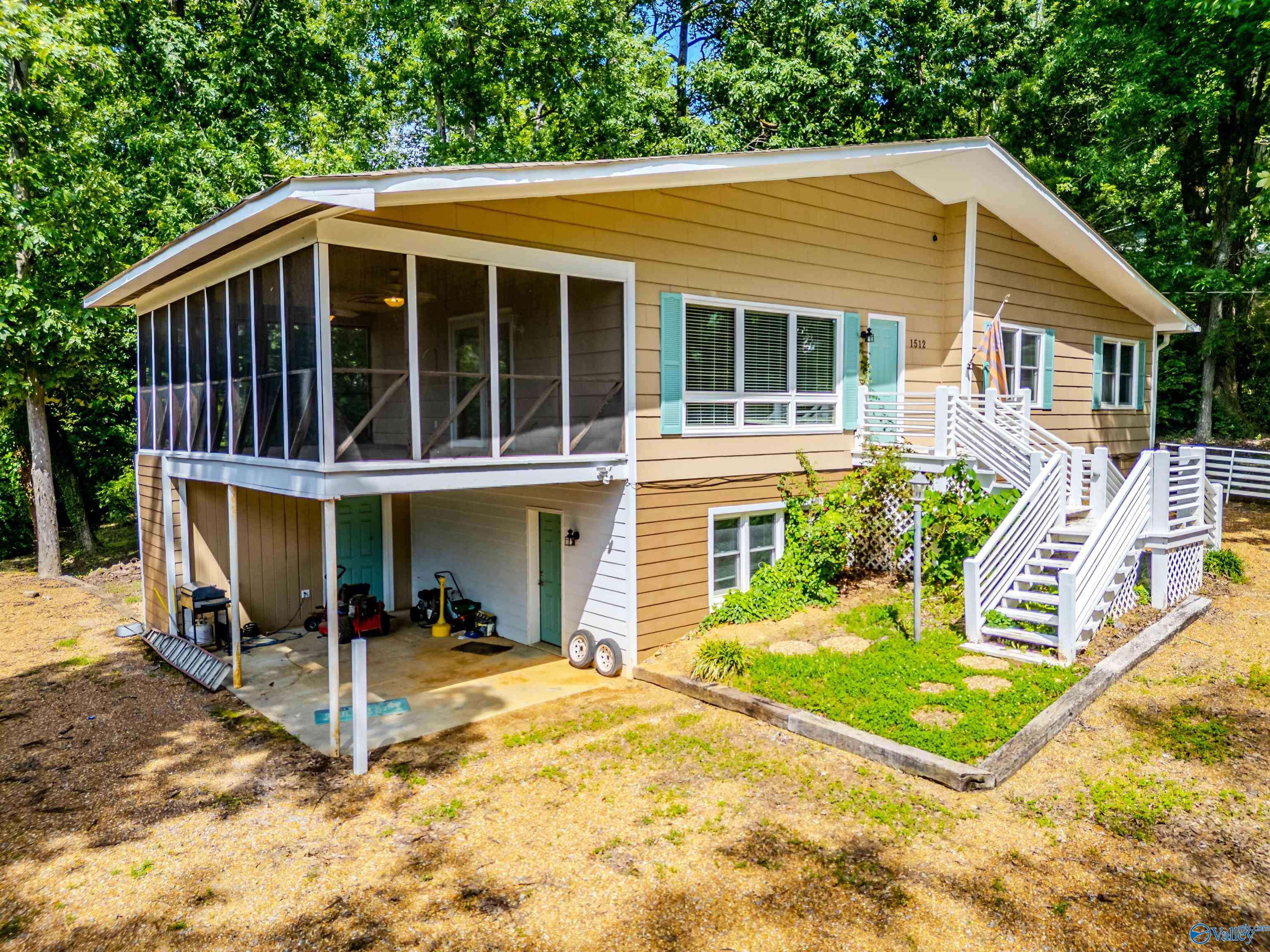Guntersville, AL 35976,1512 Riley Road