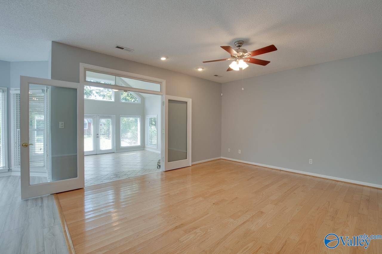 Huntsville, AL 35803,1102 Chesterfield Drive SE
