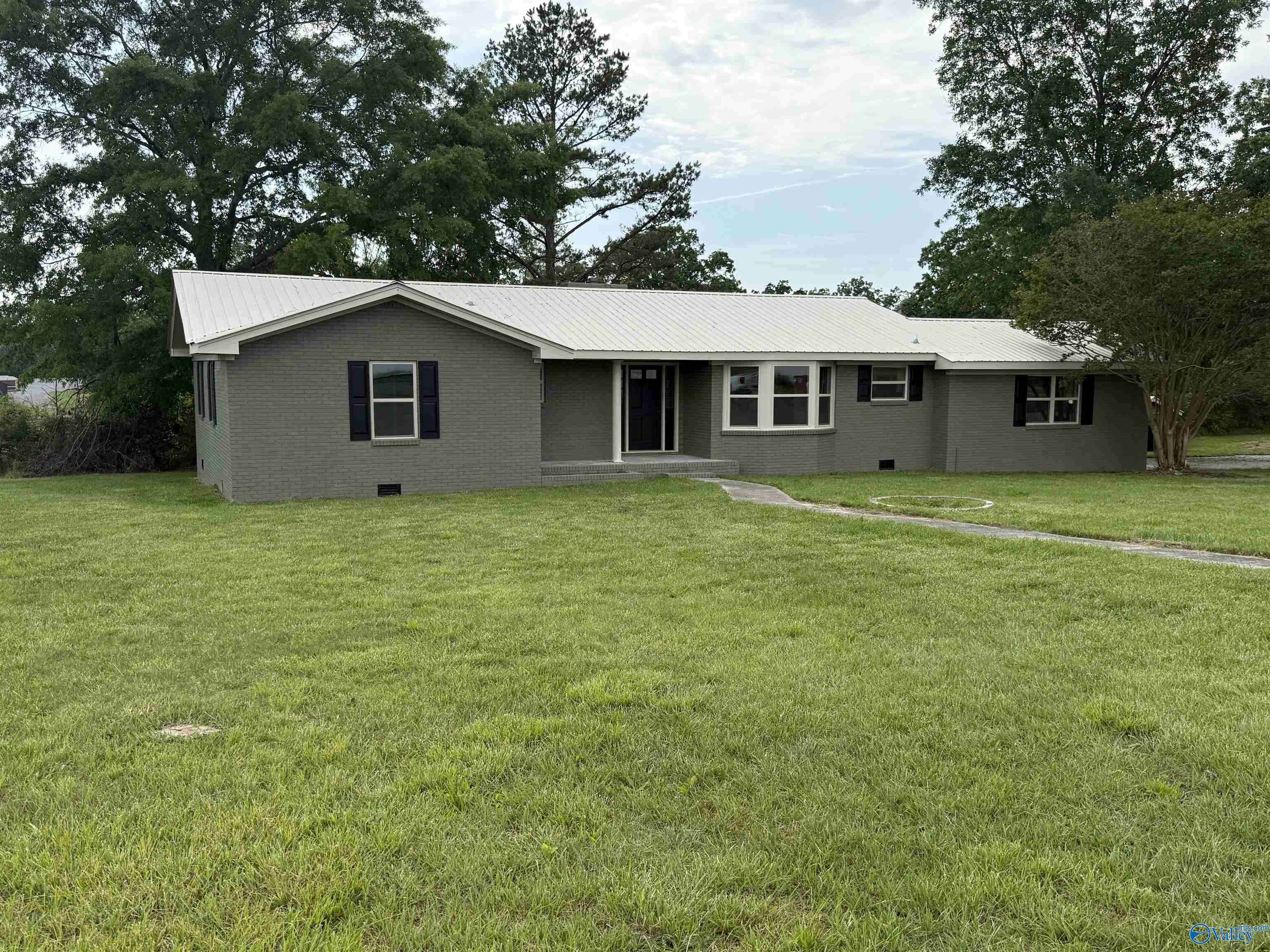 Henagar, AL 35978,41 County Road 644
