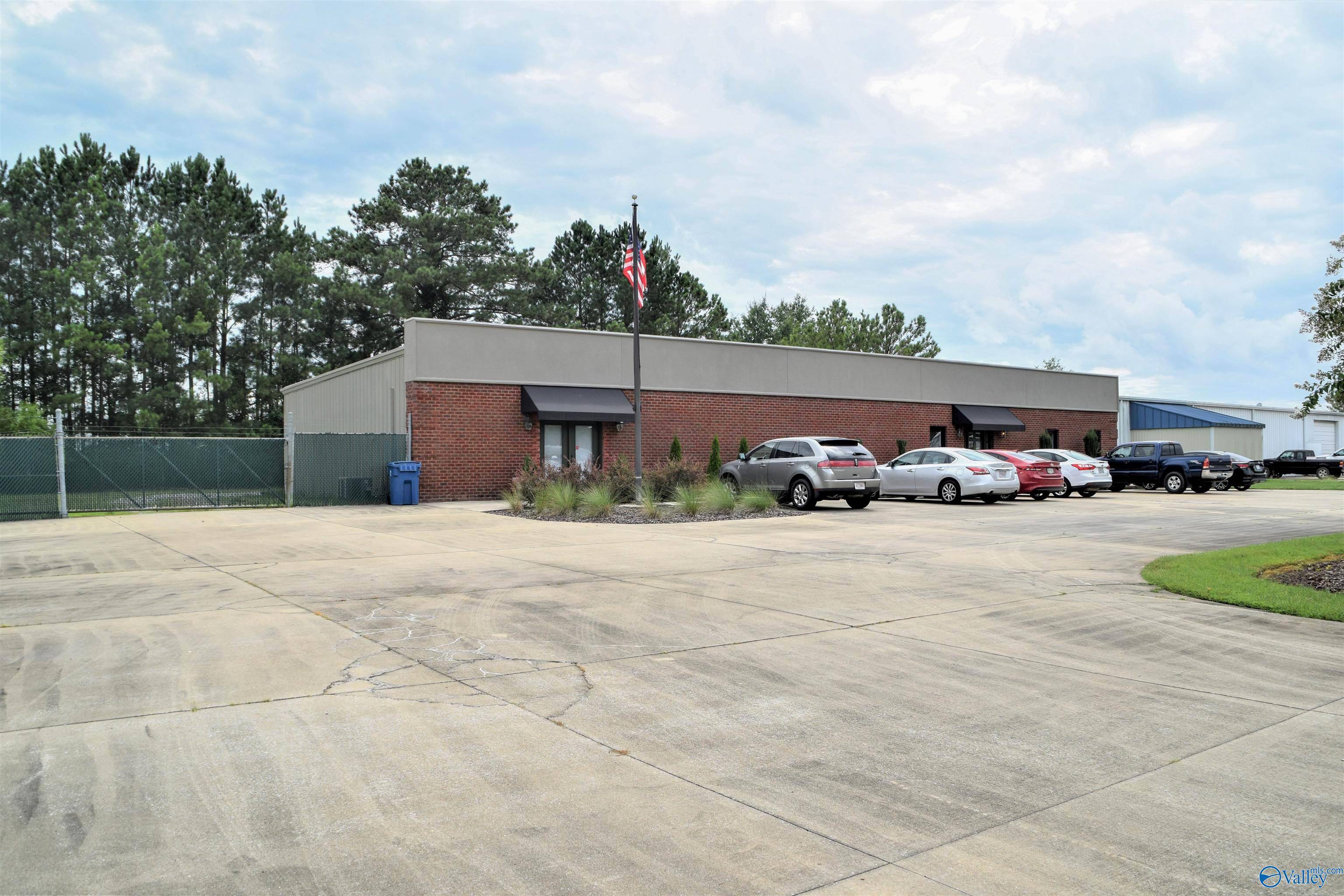 Rainbow City, AL 35906,113 Rainbow Industrial Blvd