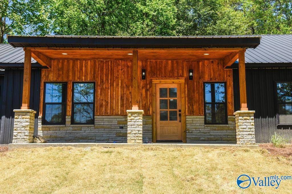 Guntersville, AL 35976,6200 Dalewood Lane