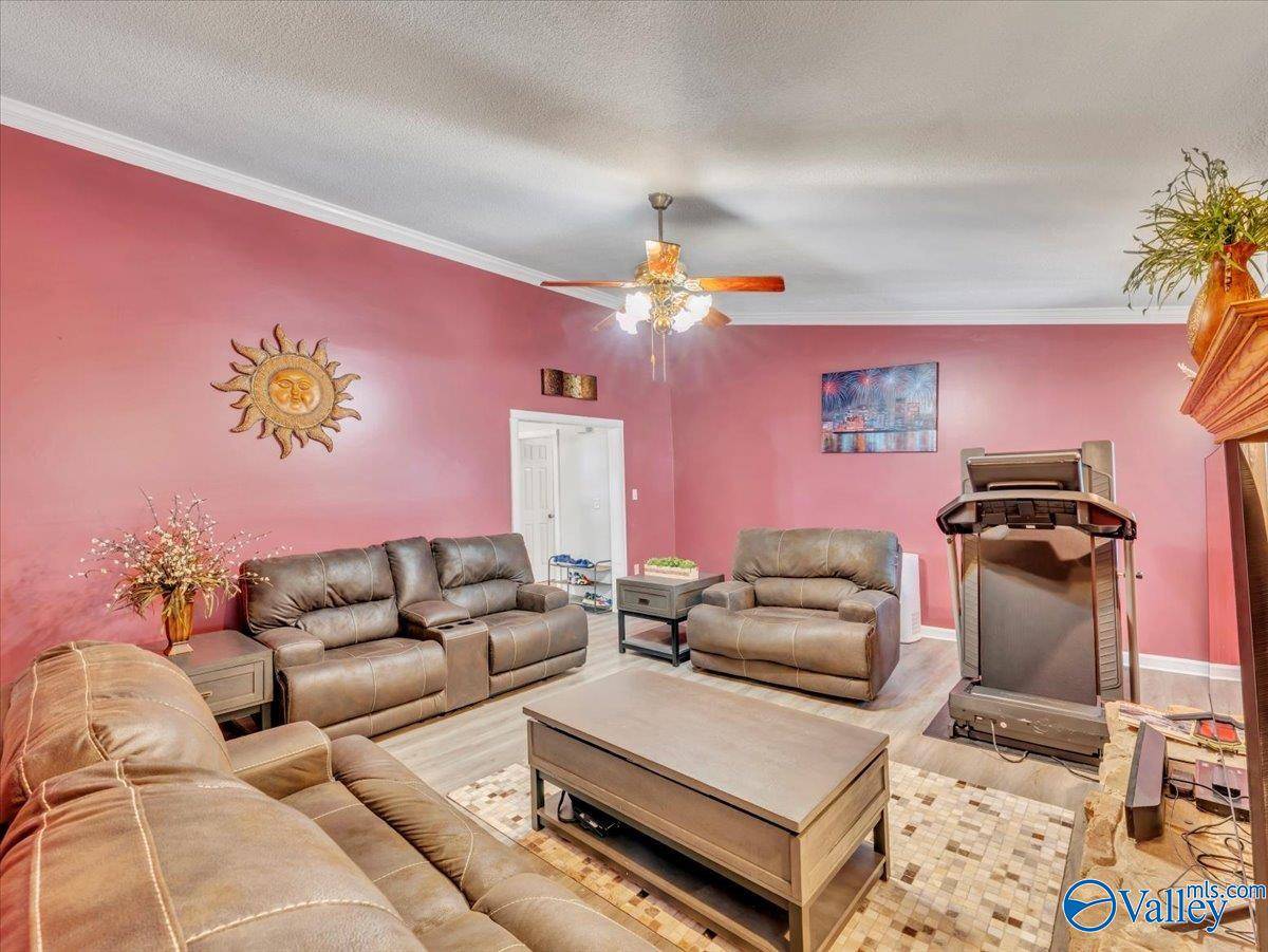 Guntersville, AL 35976,5116 Spring Creek Drive