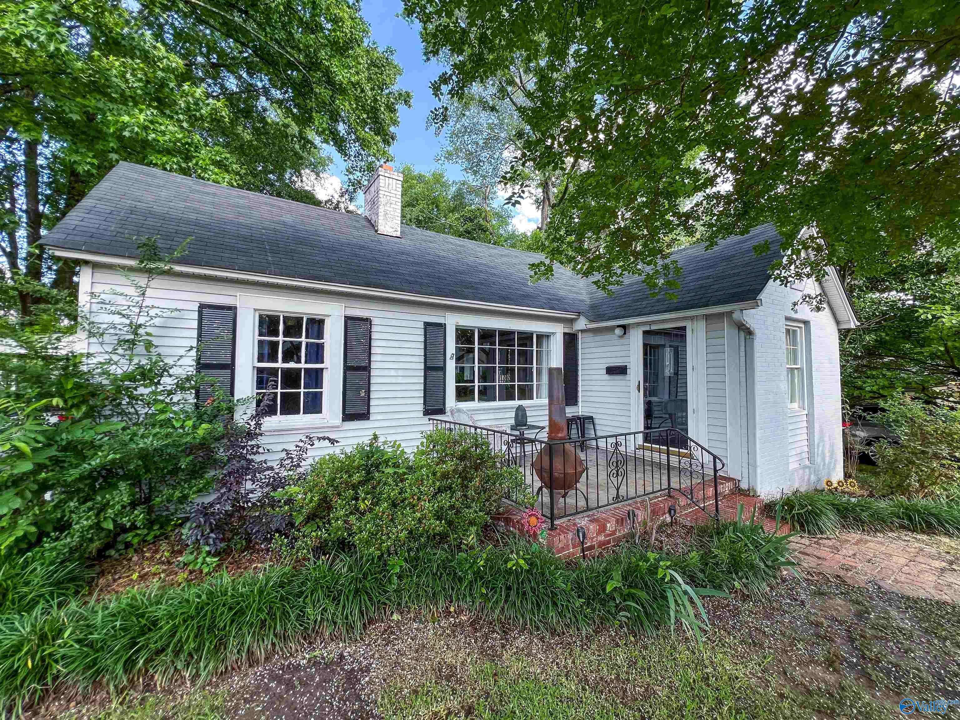 Gadsden, AL 35901,922 S 6th Street