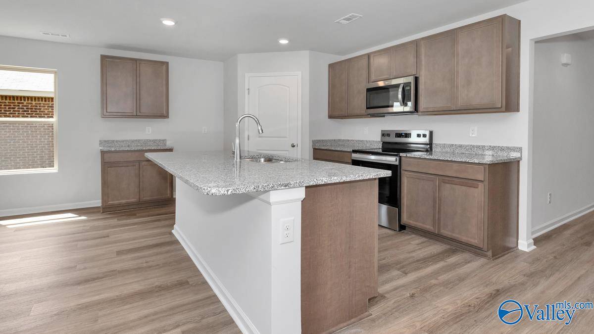 Scottsboro, AL 35769,27 Clark Trail