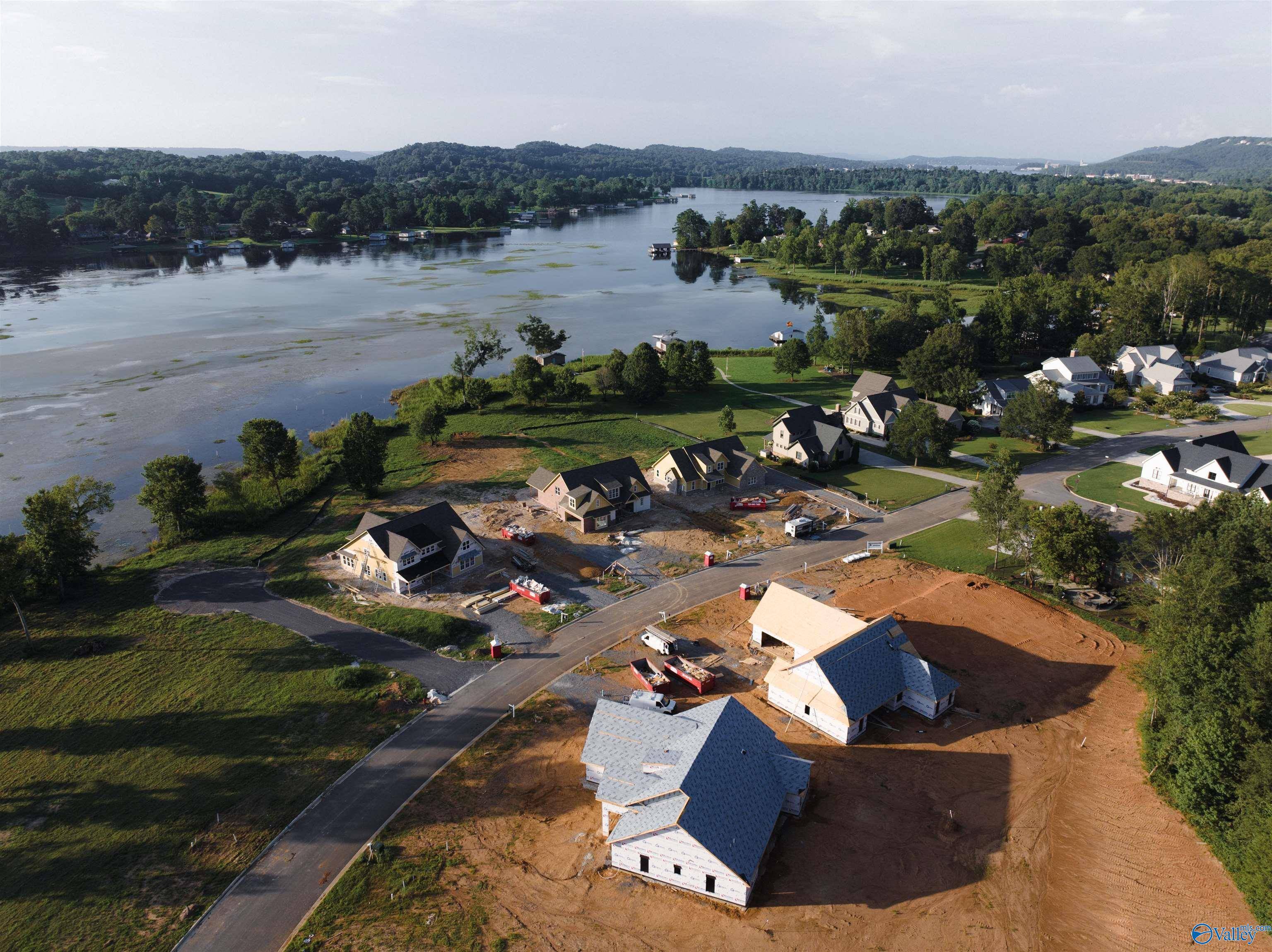 Guntersville, AL 35976,347 Lake Creek Drive