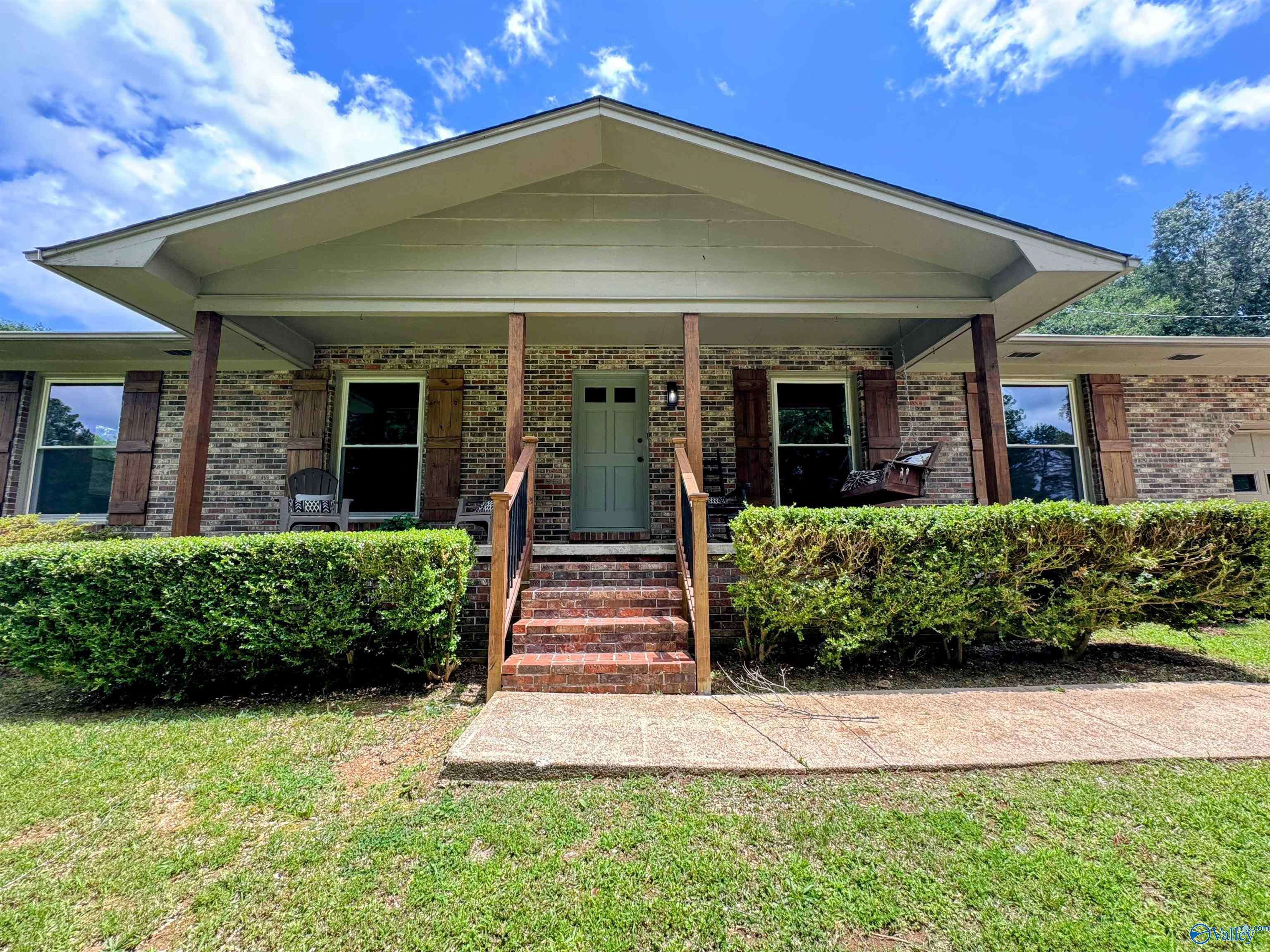 Scottsboro, AL 35769,1527 Bob Jones Road