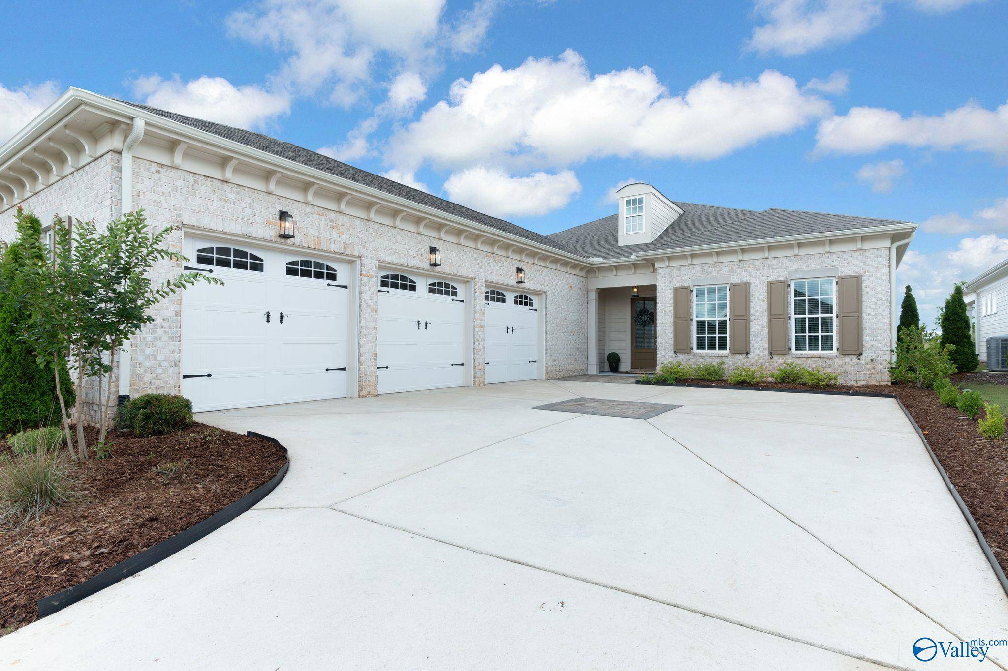 Madison, AL 35757,241 Farmhouse Drive