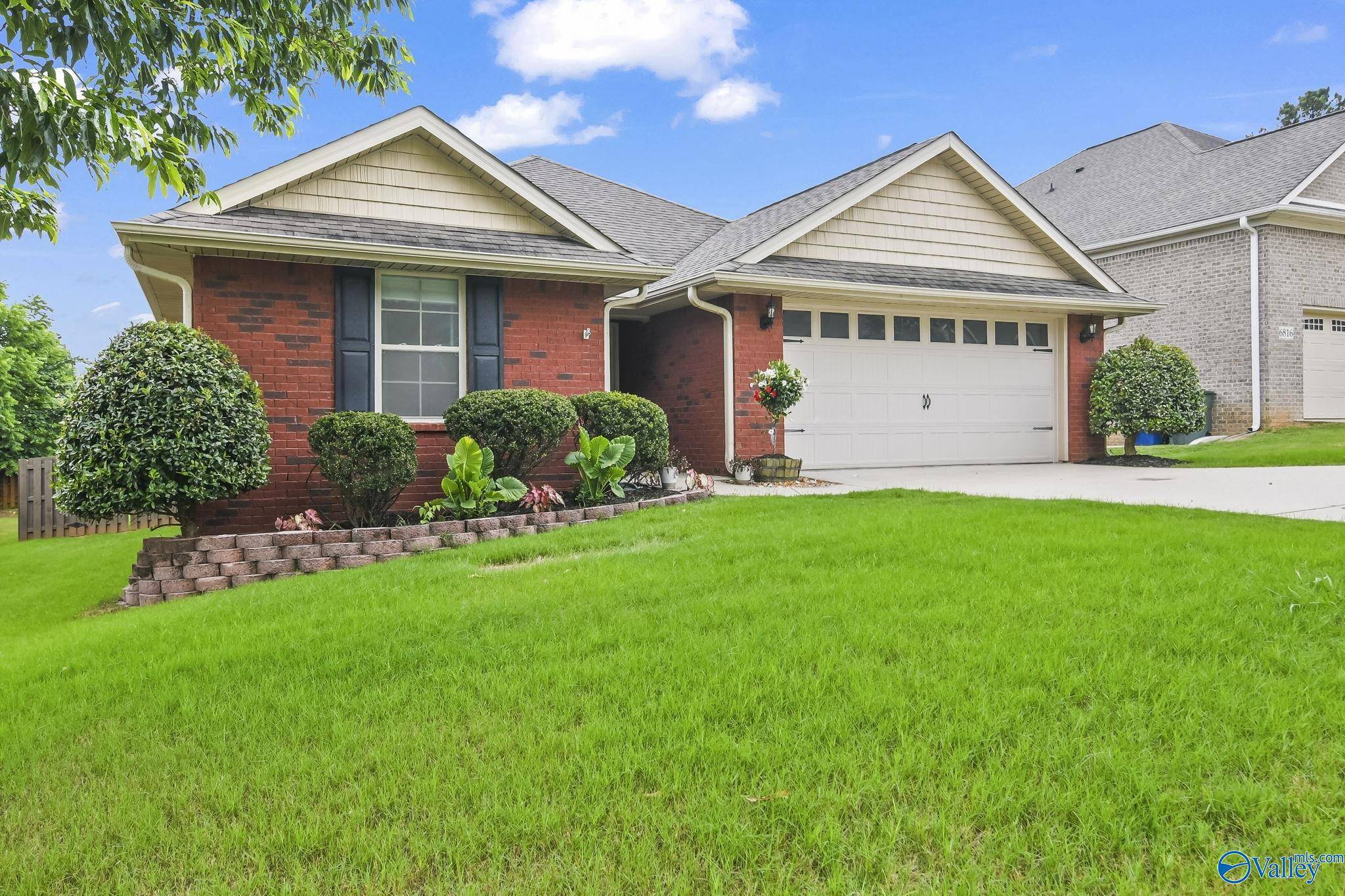 Owens Cross Roads, AL 35763,6818 Breyerton Way