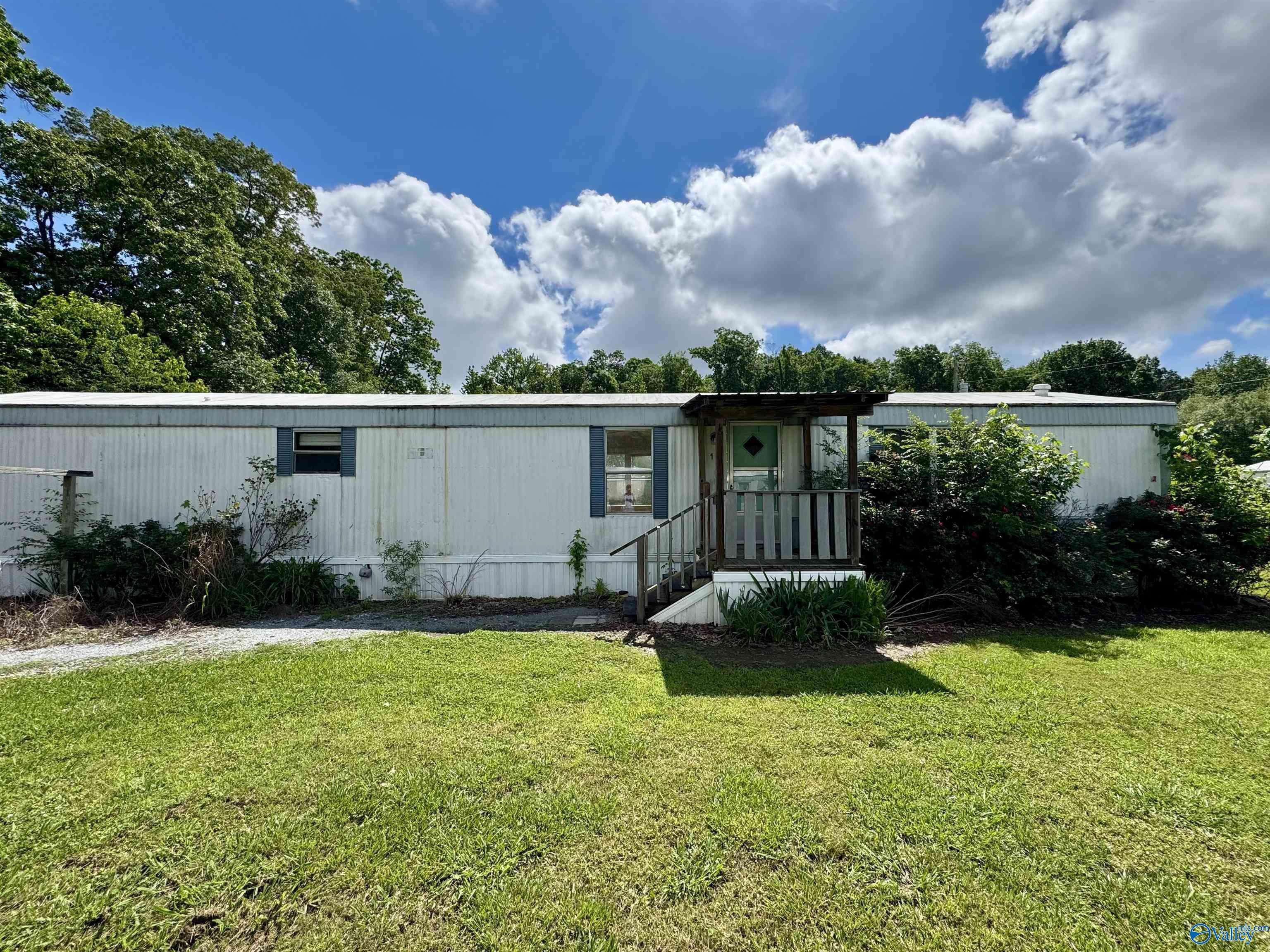 Elkmont, AL 35620,15975 Witty Mill Road