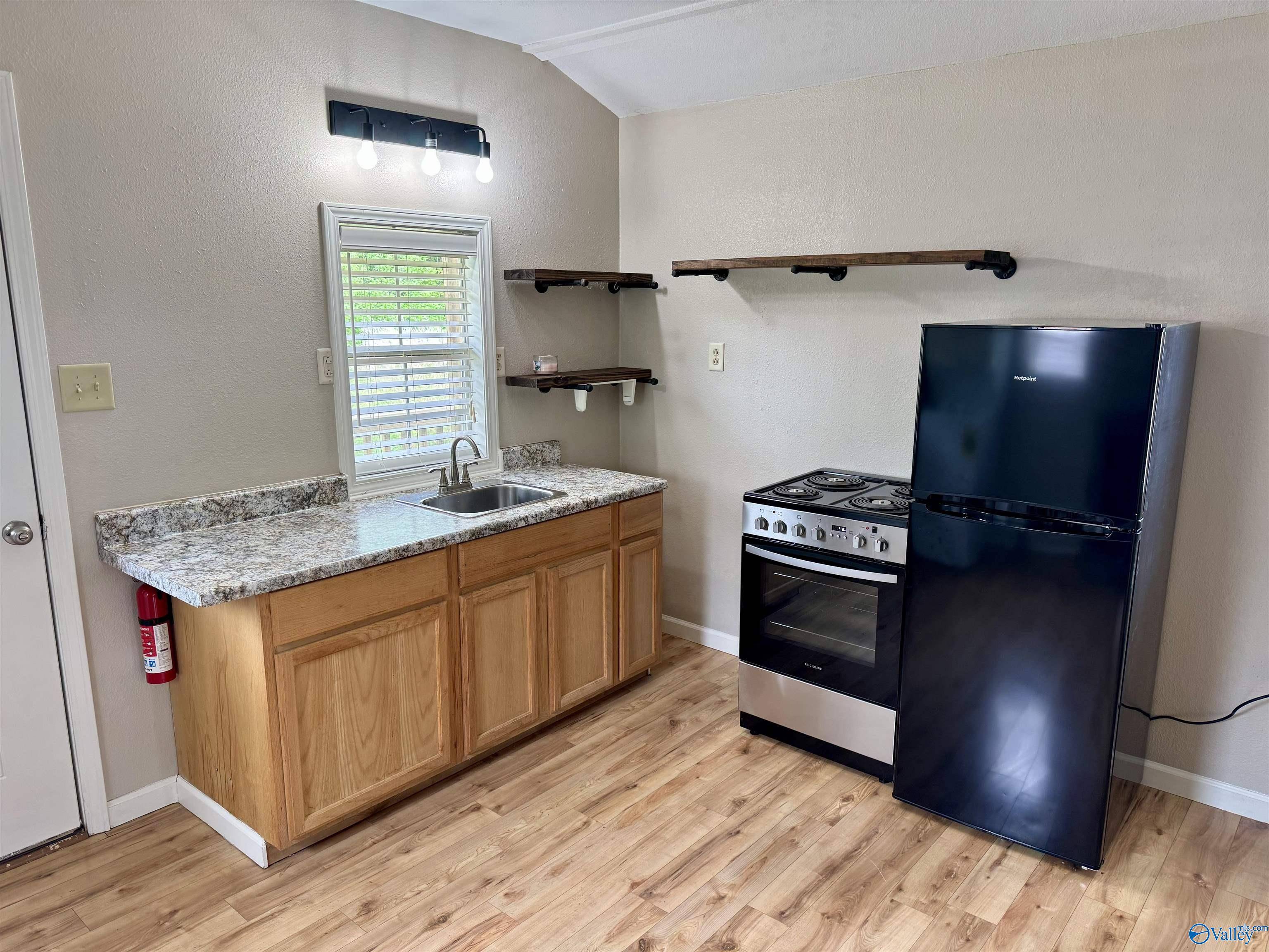 Athens, AL 35613,22600 Pine Road