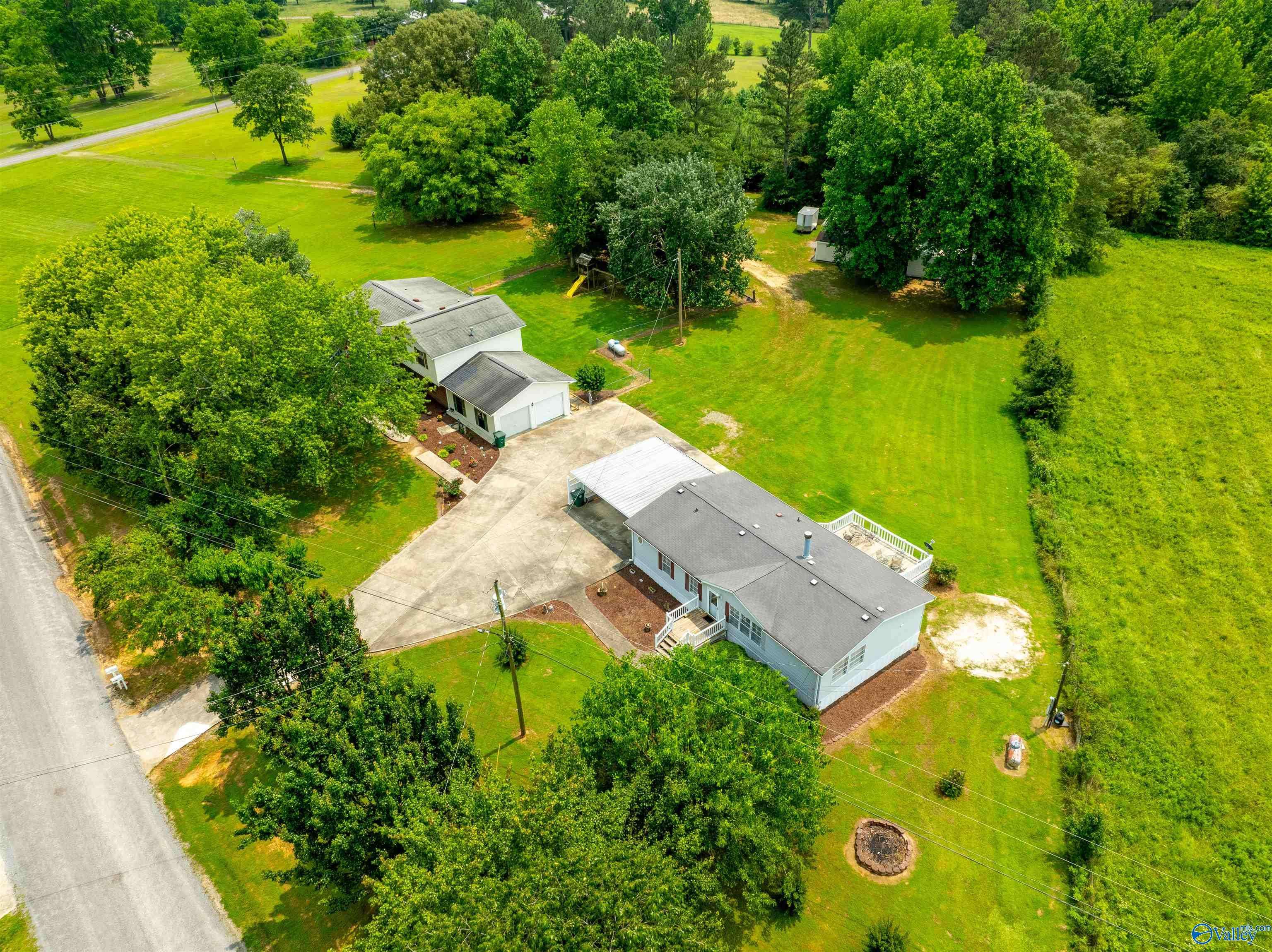 Cullman, AL 35058,986 County Road 1686