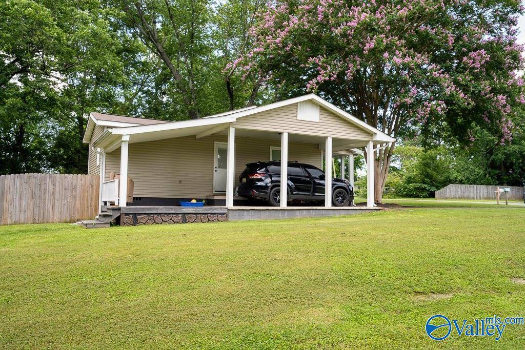 Grant, AL 35747,152 6th Street W