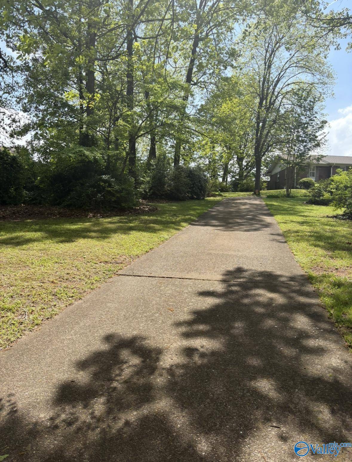 Gadsden, AL 35904,1321 Bellevue Drive