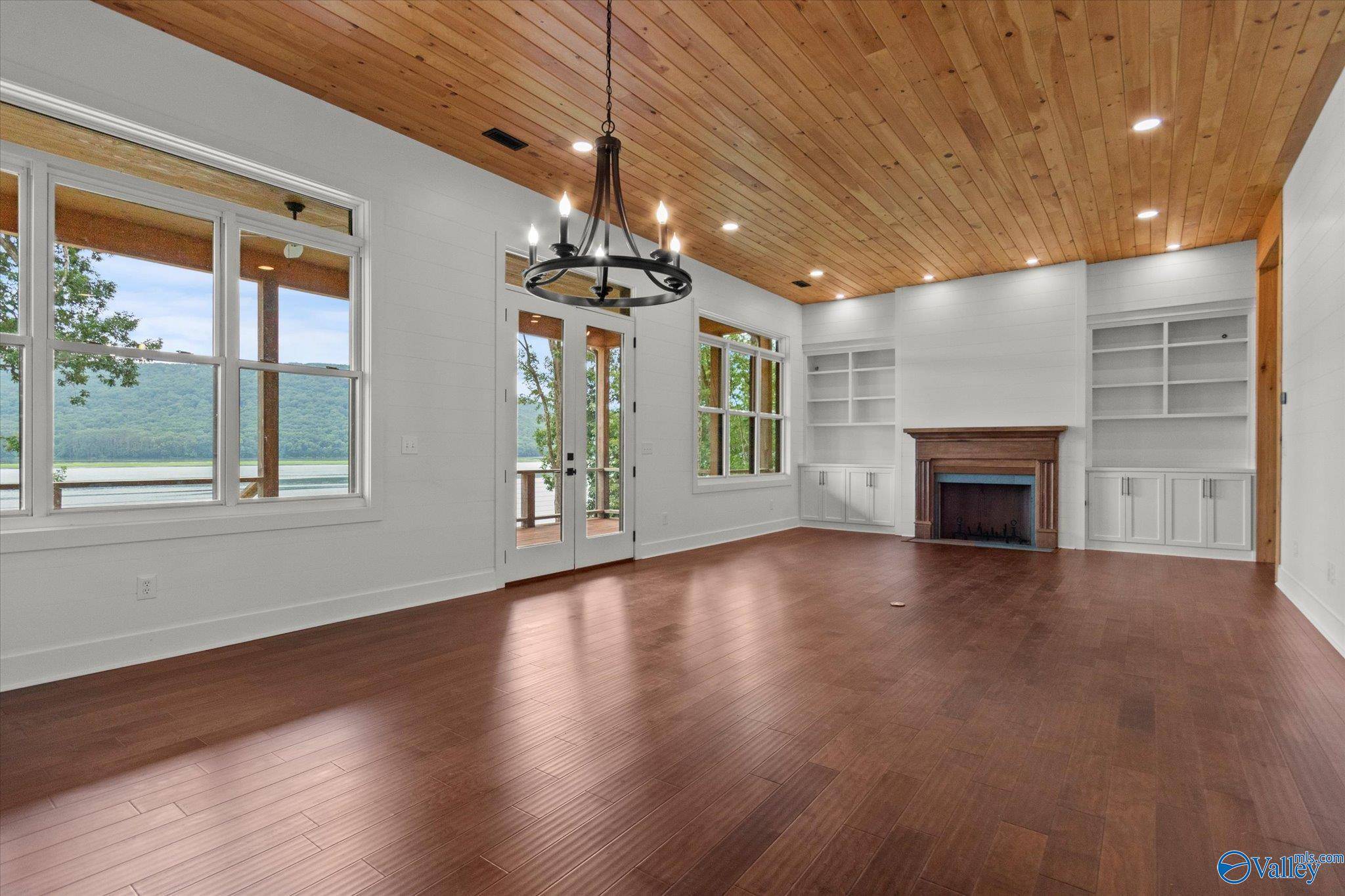 Scottsboro, AL 35769,2231 Lookout Mountain Drive