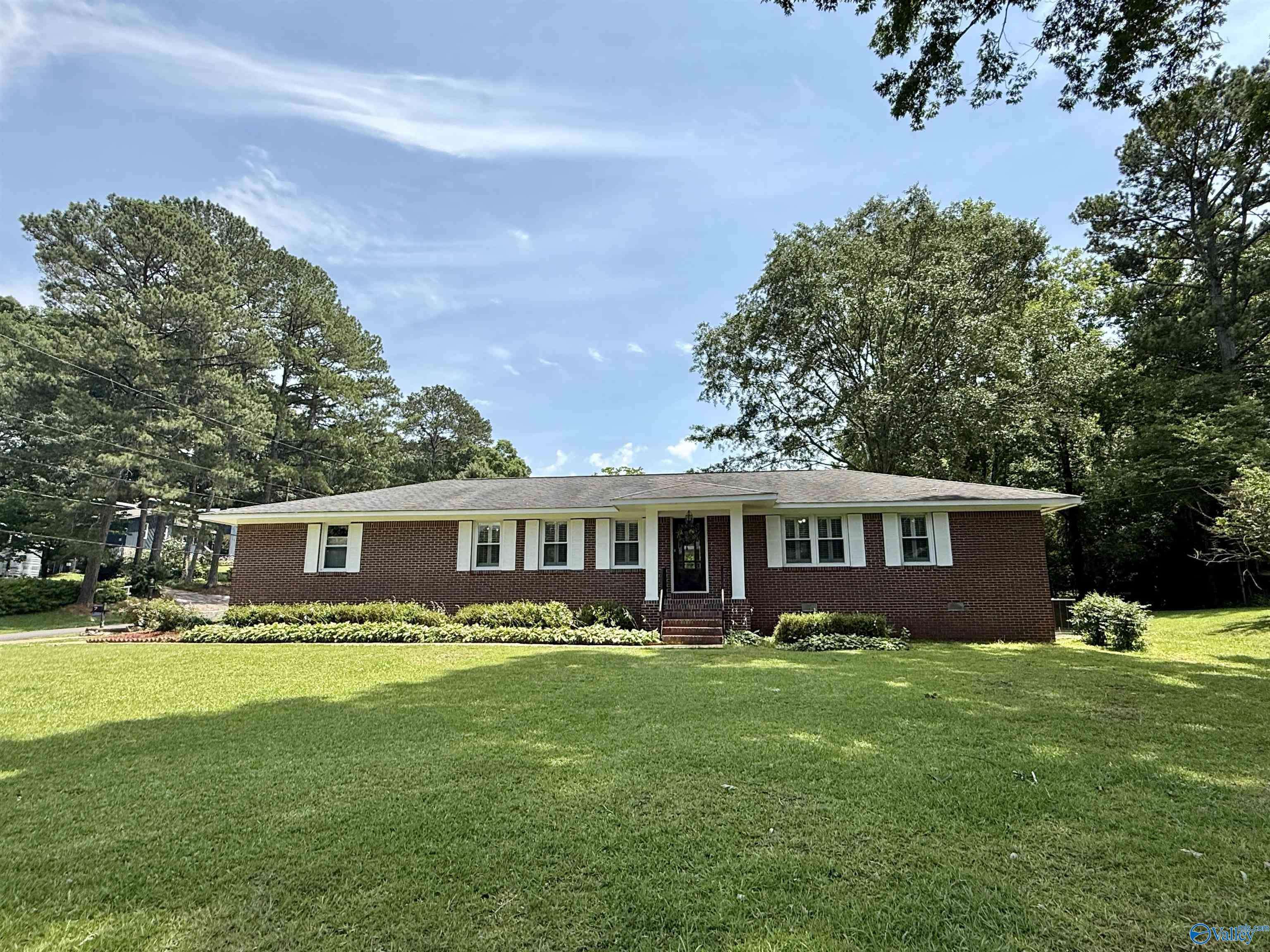 Gadsden, AL 35901,801 Woodmar Drive