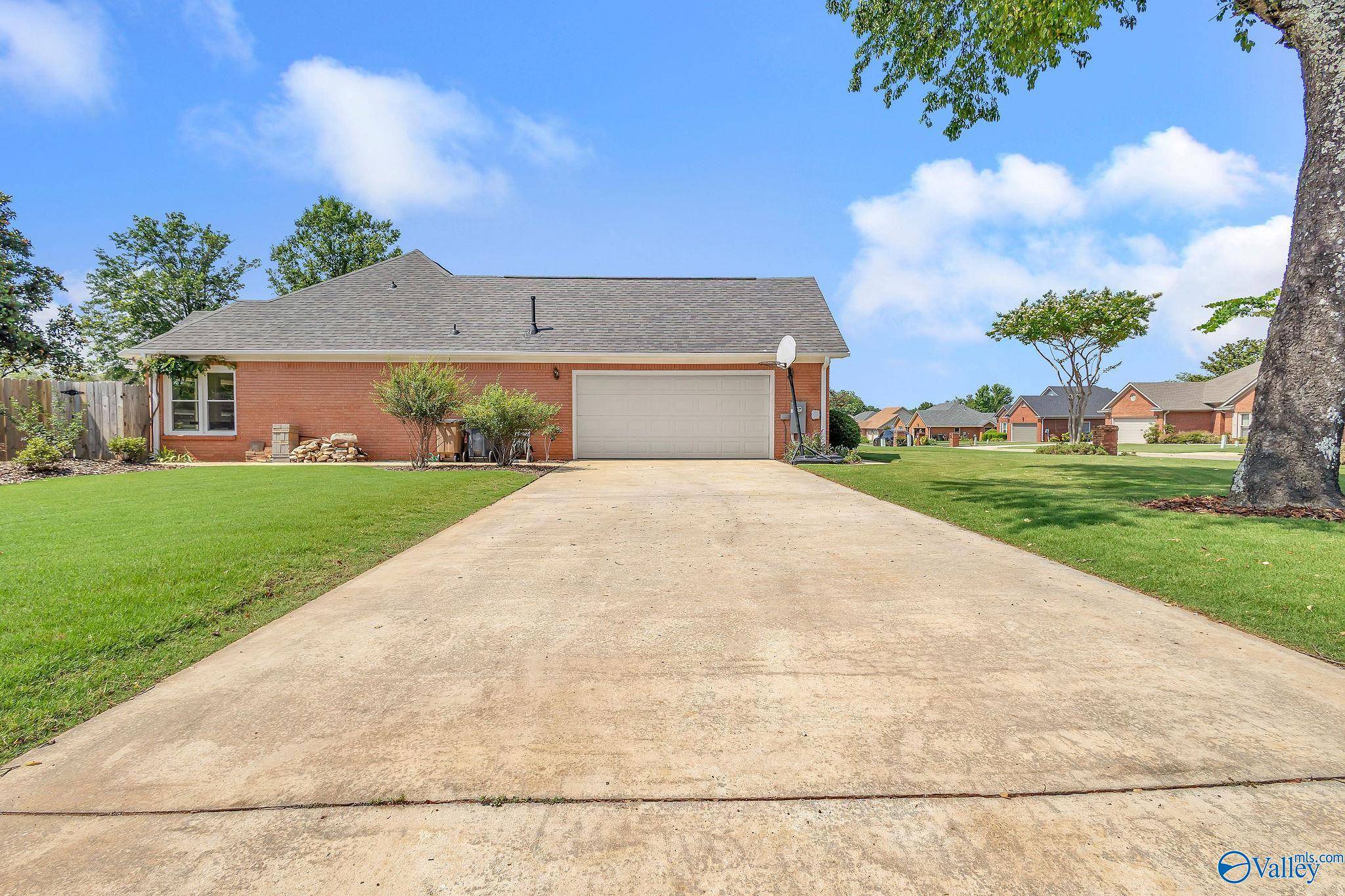 Decatur, AL 35603,1929 Shepard Drive SW