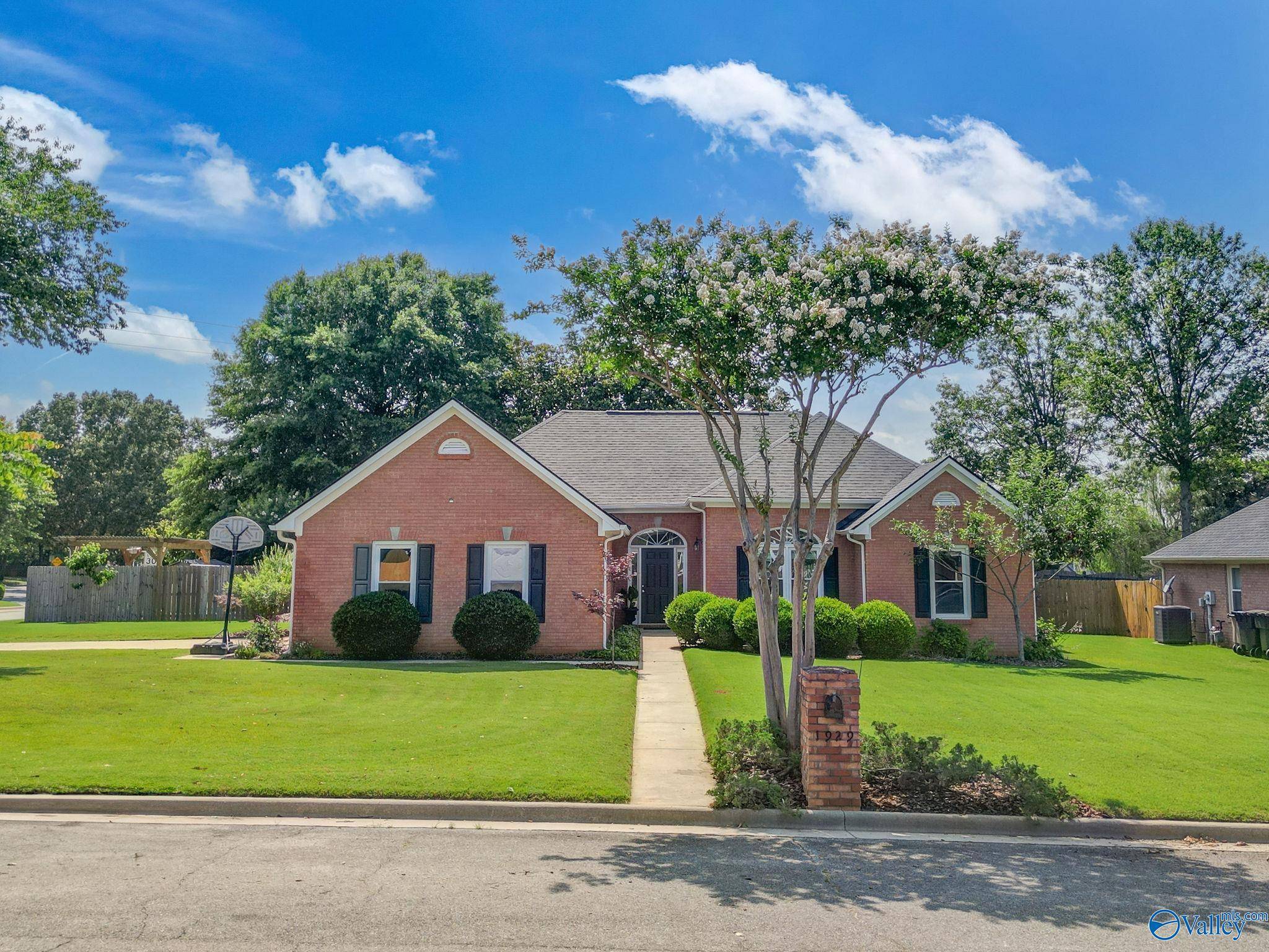 Decatur, AL 35603,1929 Shepard Drive SW
