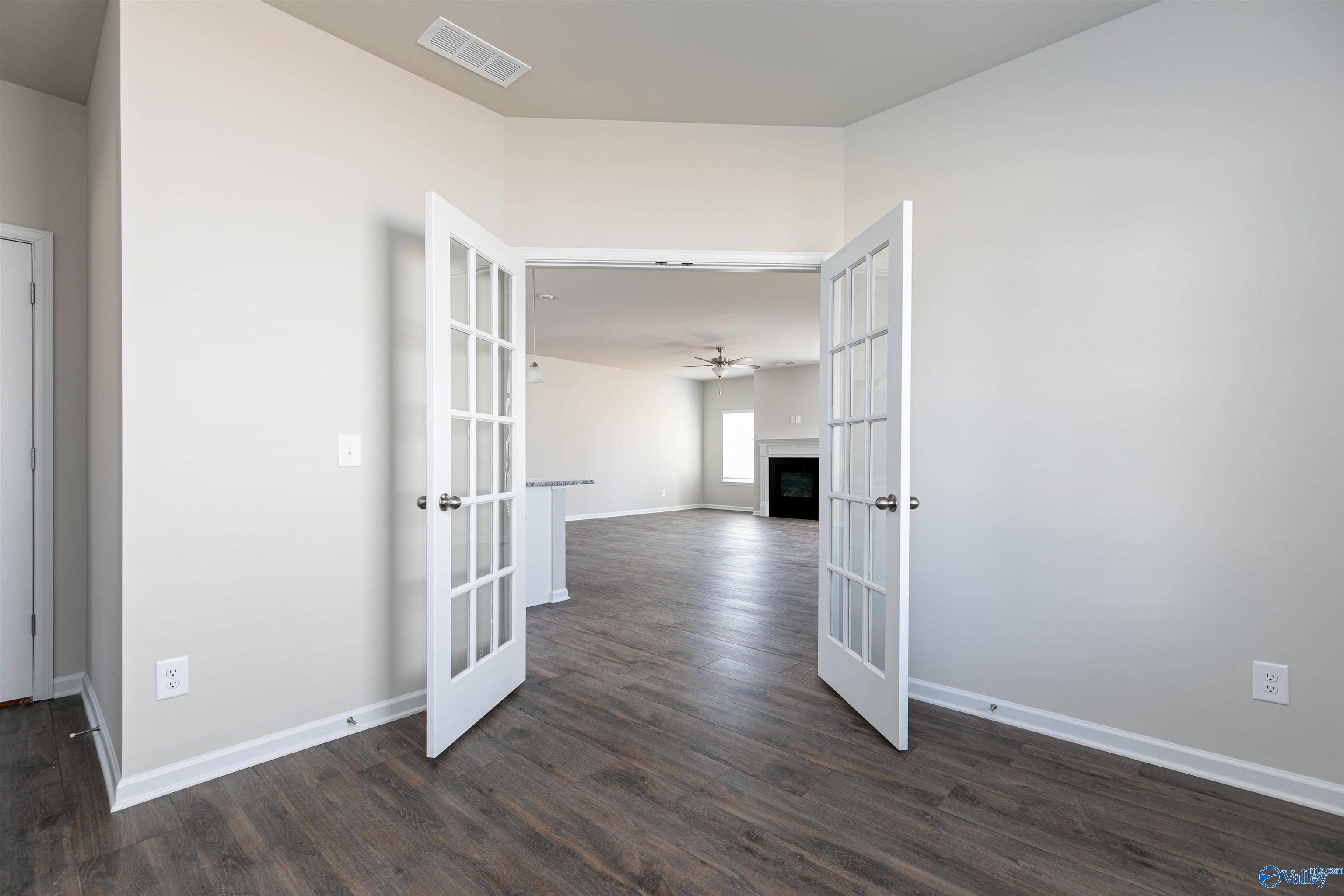 Athens, AL 35611,13681 Hill Place Lane