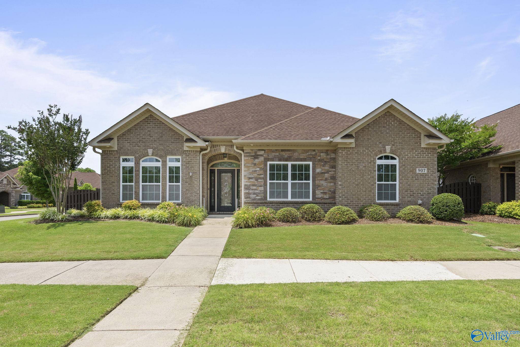 Huntsville, AL 35806,907 Binding Branch NW
