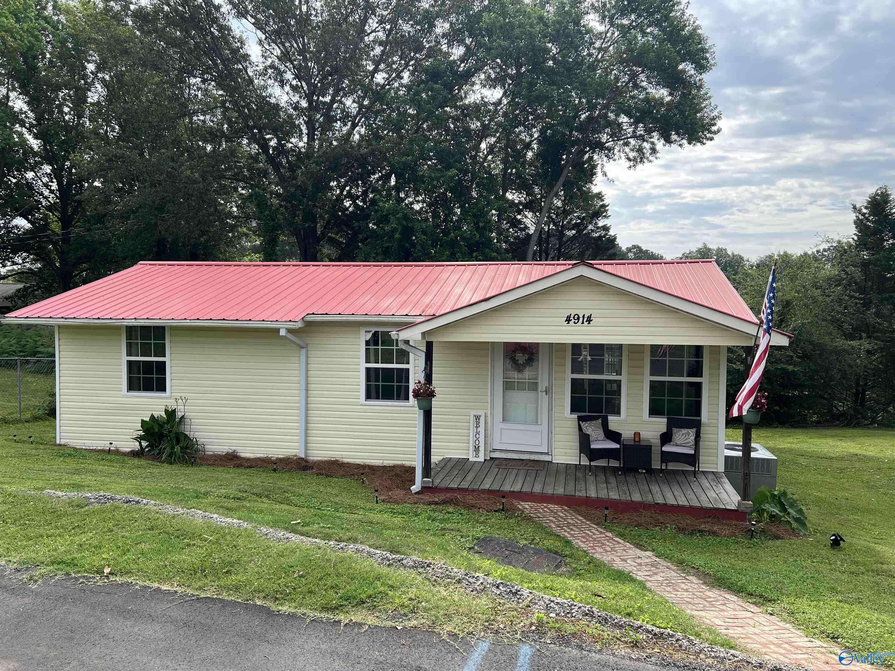 Guntersville, AL 35976,4914 Gilley Street