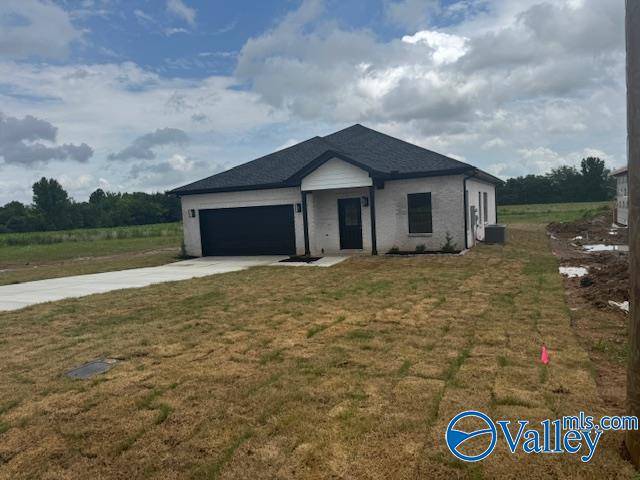 Athens, AL 35611,17194 Red Hill Road