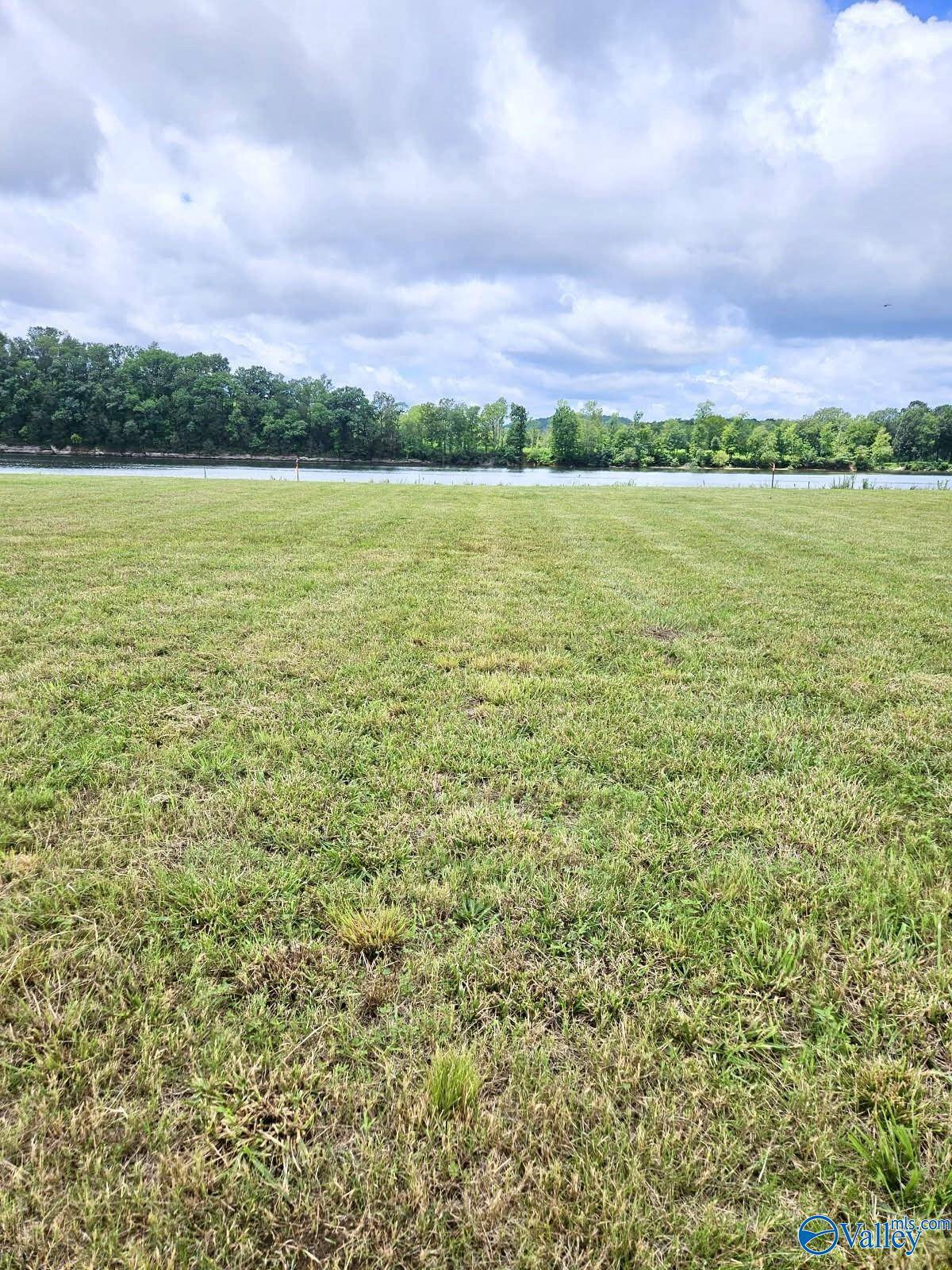 Clifton, TN 38425,1505 Hardin Bottom River Road