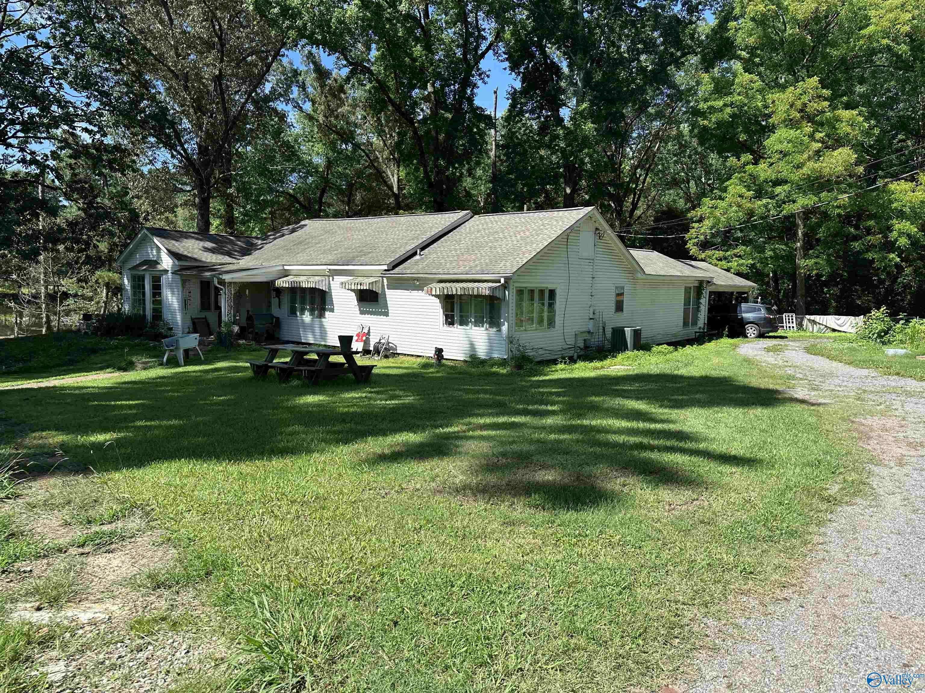 Boaz, AL 35956,2222 Alabama Highway 205