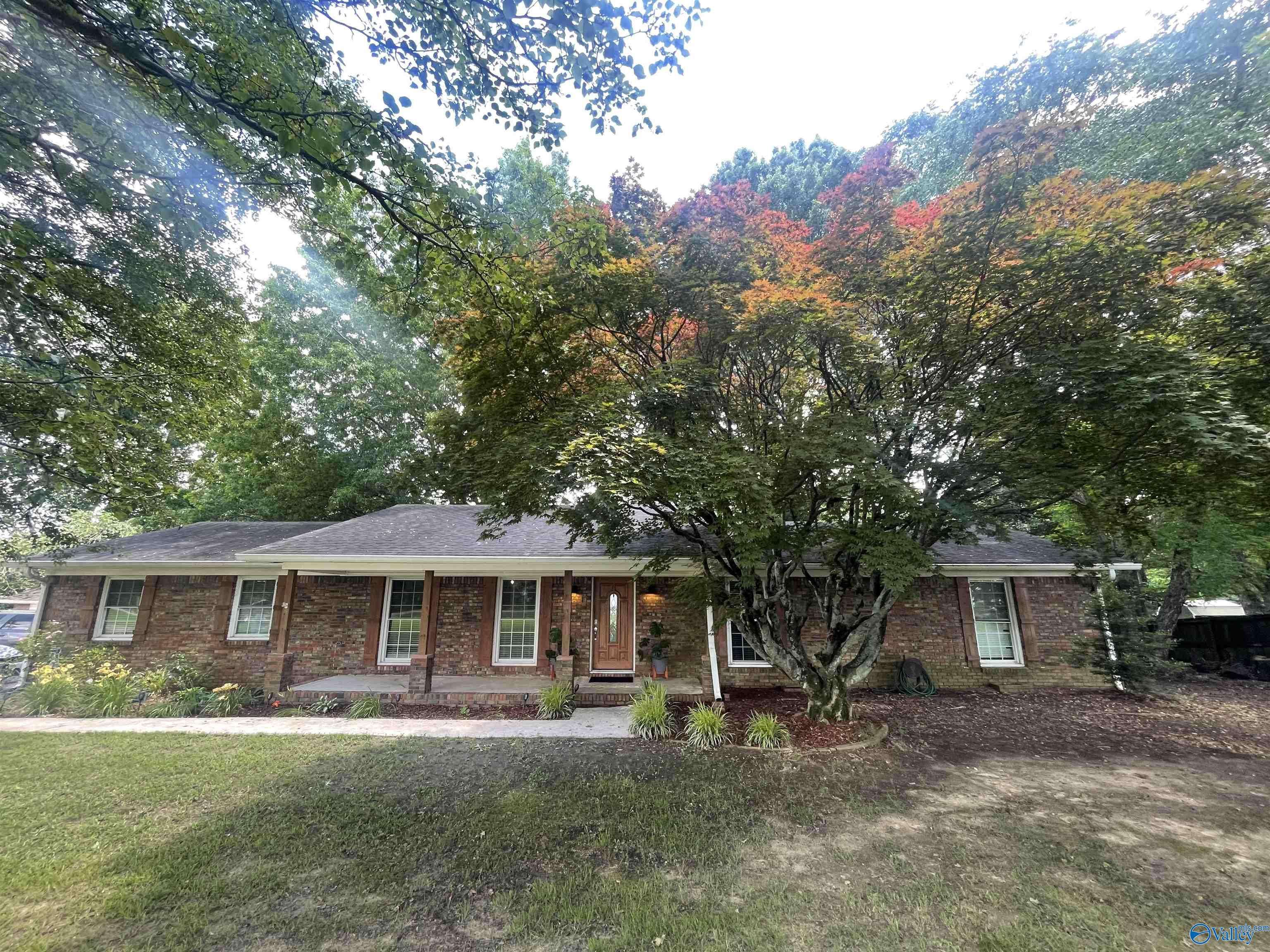 Arab, AL 35016,1629 Cullman Road