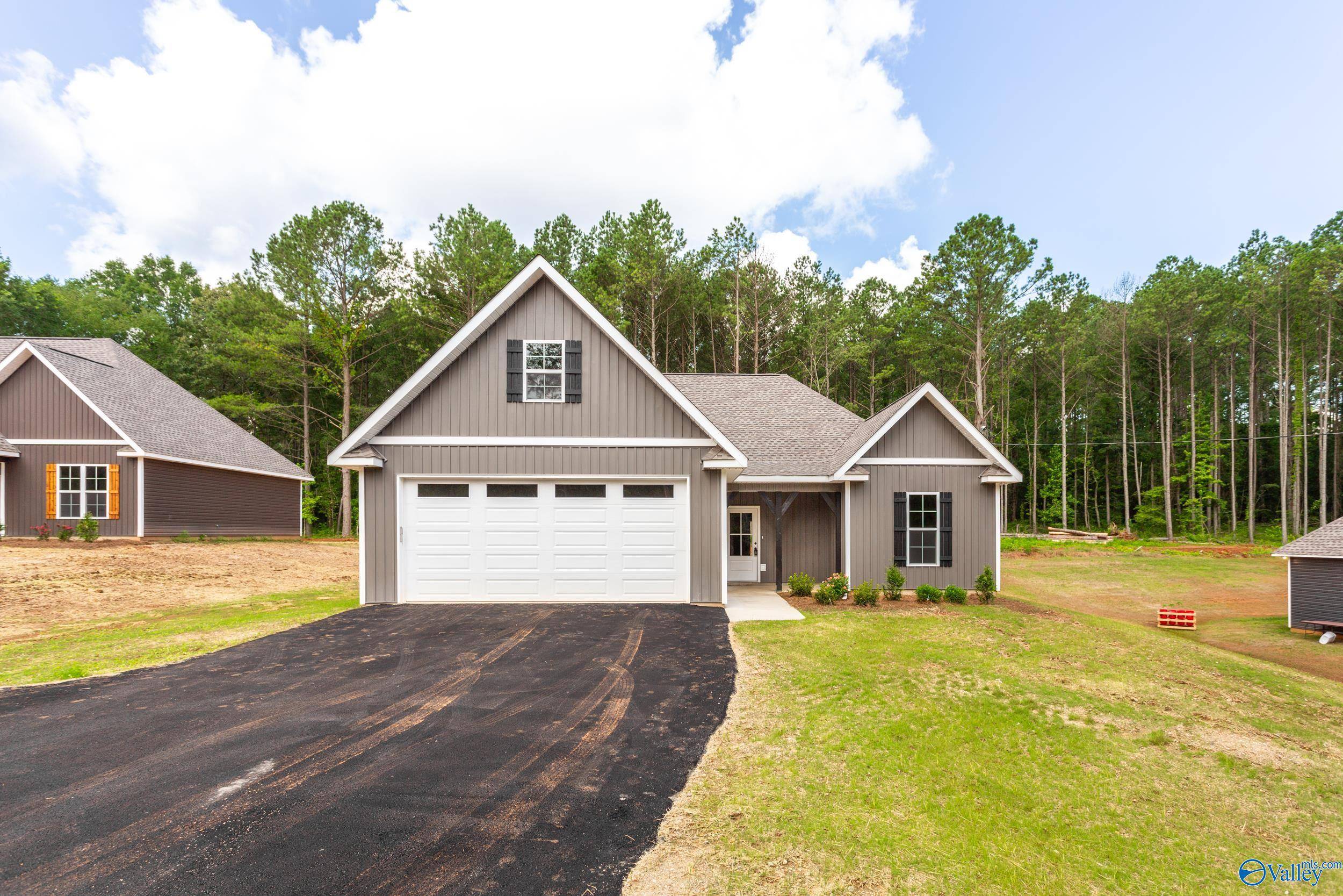 Gadsden, AL 35903,4452 Sibert Street S