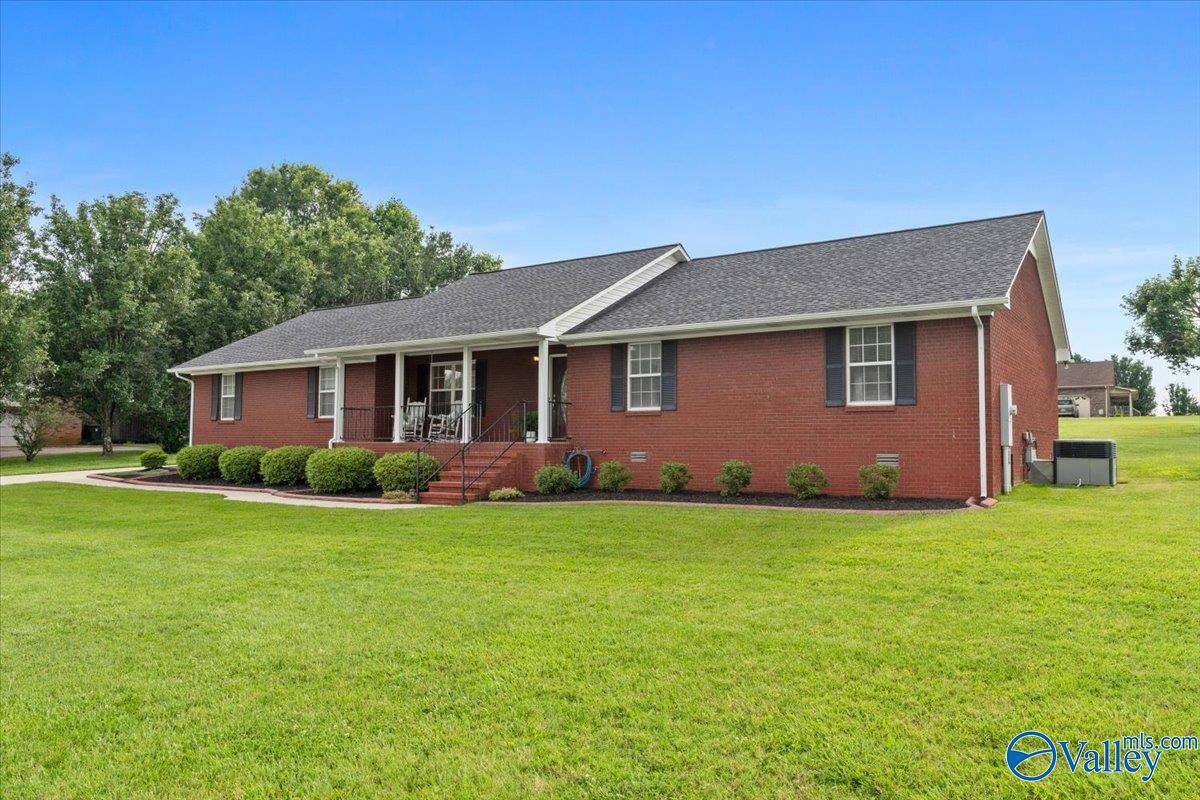 Hazel Green, AL 35750,108 Butch Cash Road