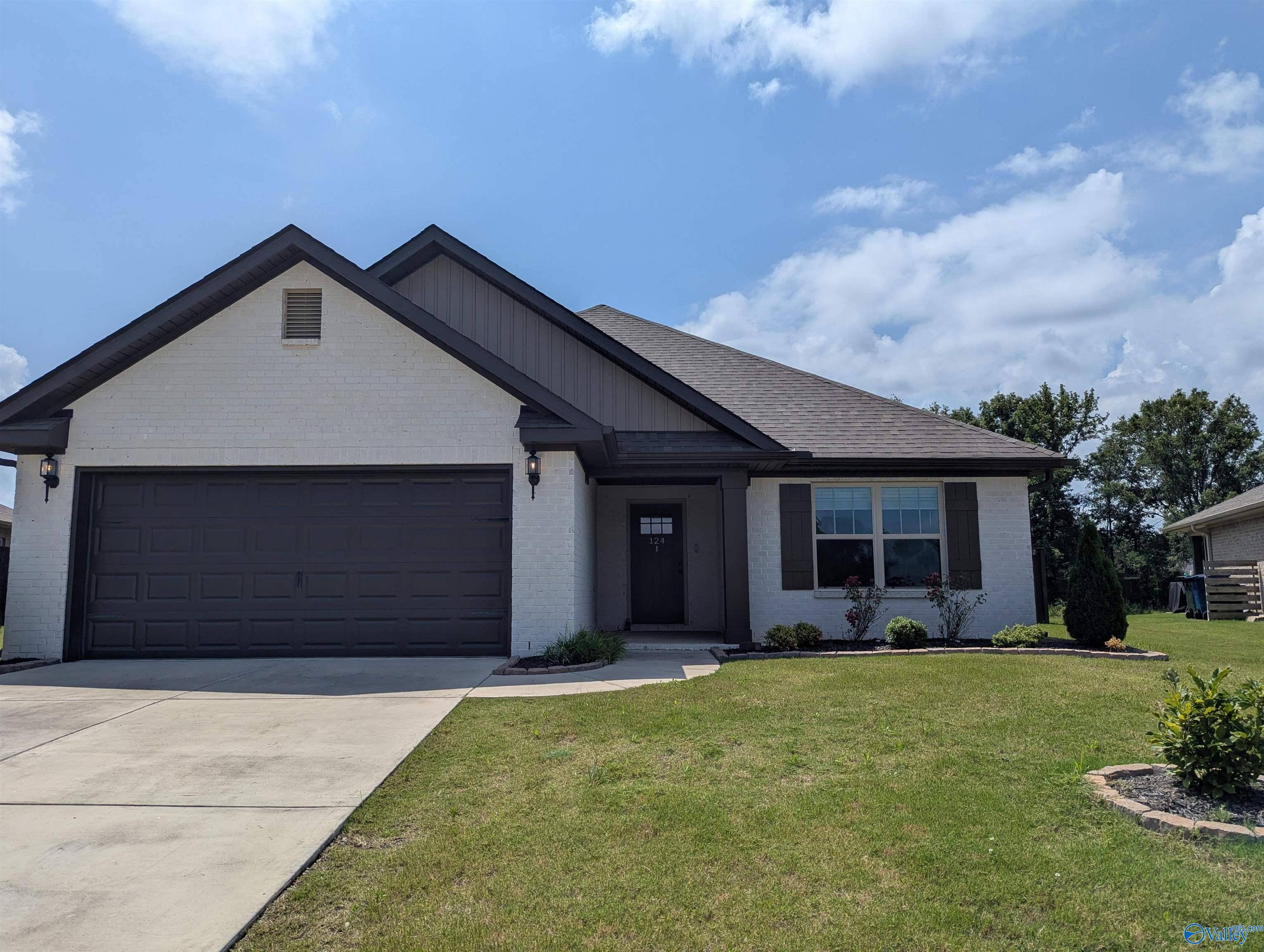 Owens Cross Roads, AL 35763,124 Varina Drive
