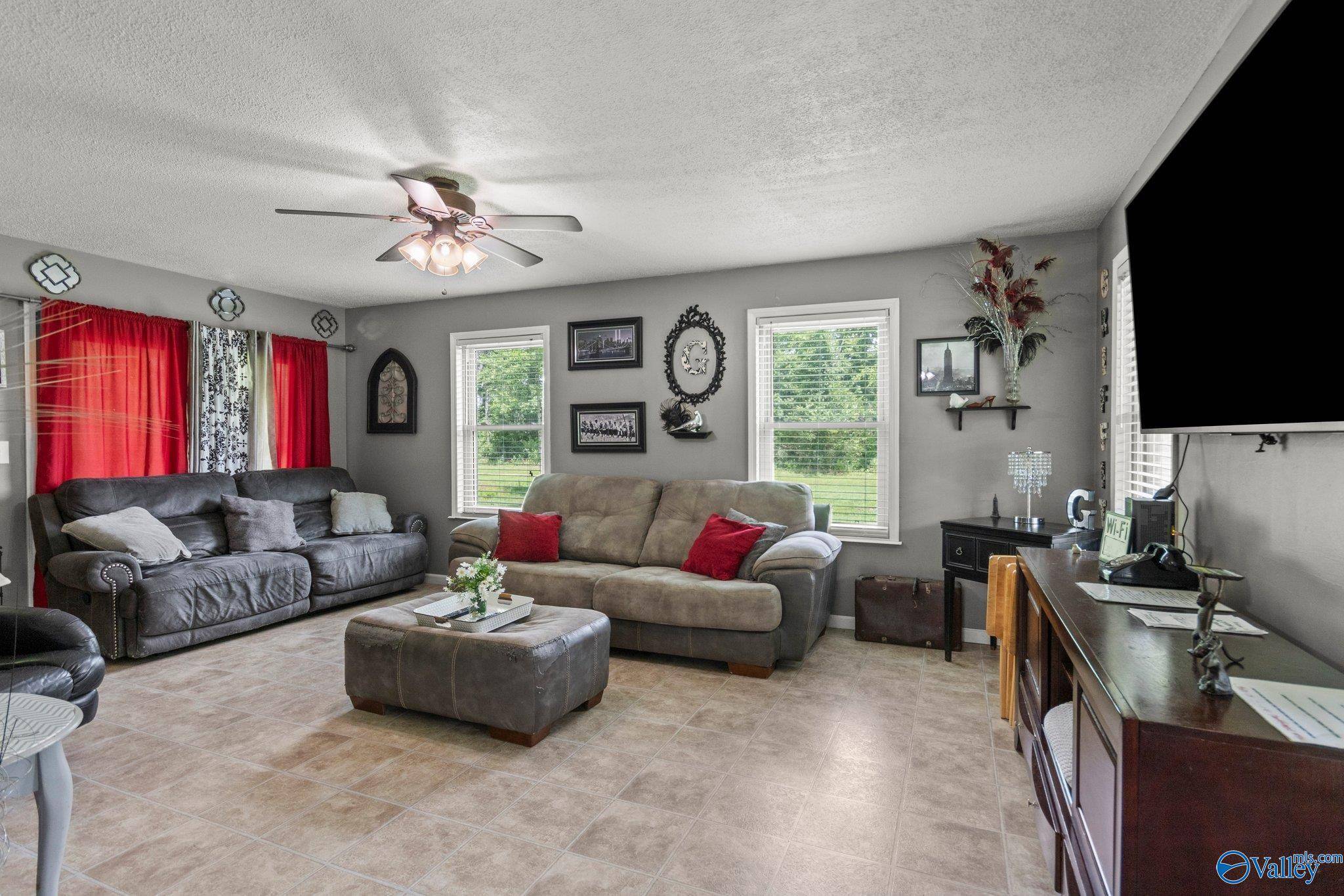 Section, AL 35771,114 Birdsong Way