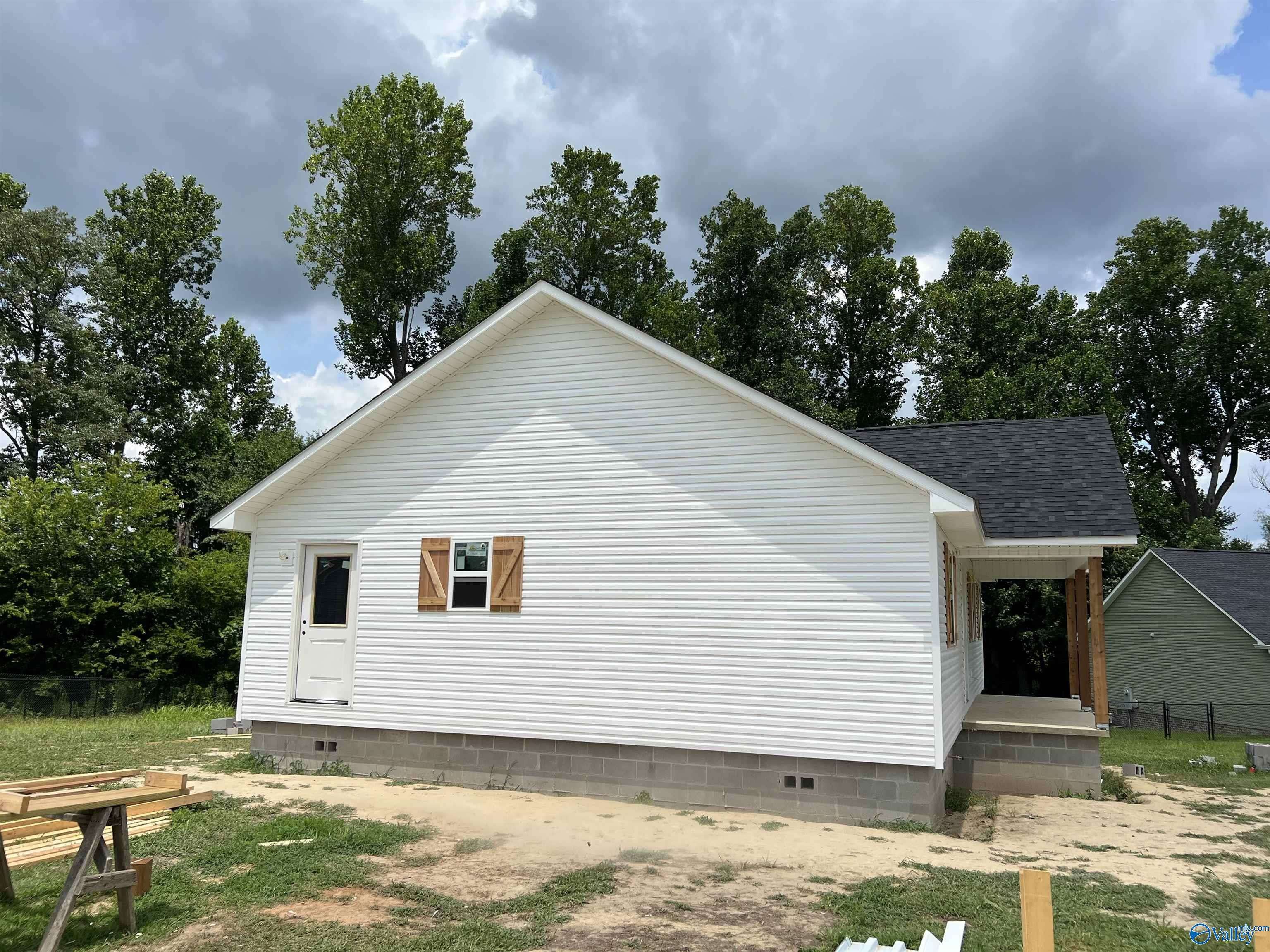 Rainsville, AL 35986,50 Wells Street