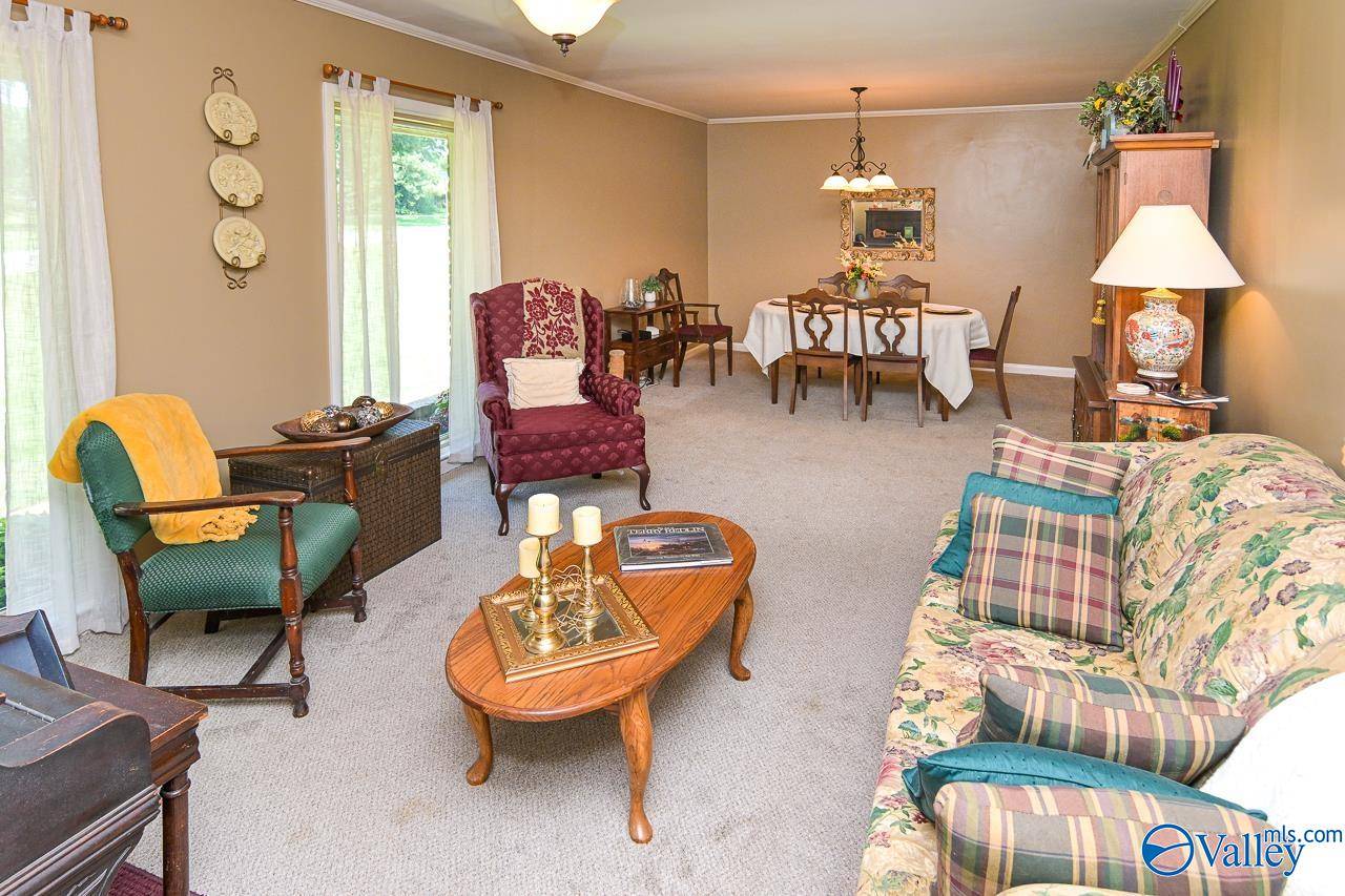 Decatur, AL 35601,2205 Stratford Road