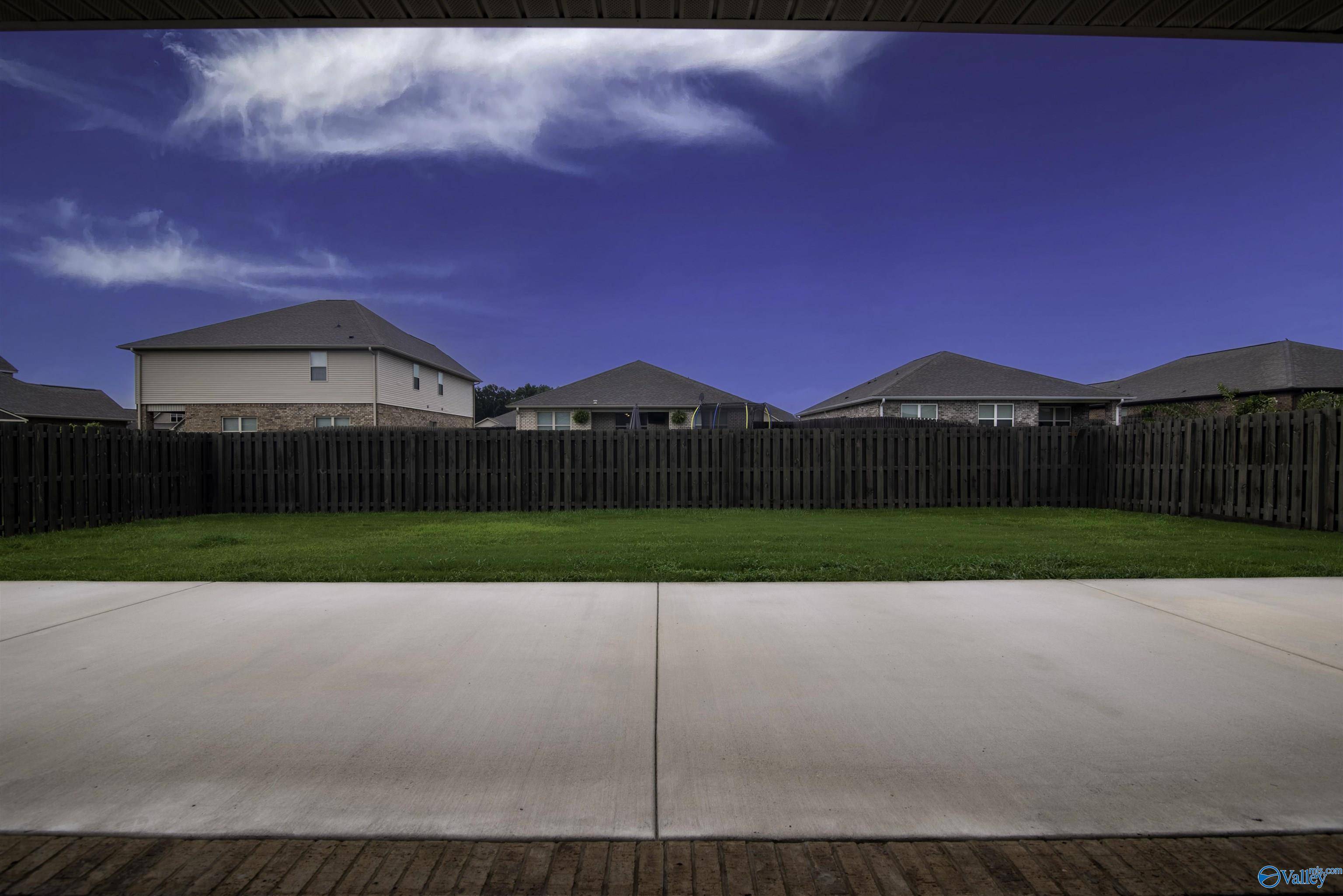 Priceville, AL 35603,163 Willow Bank Circle