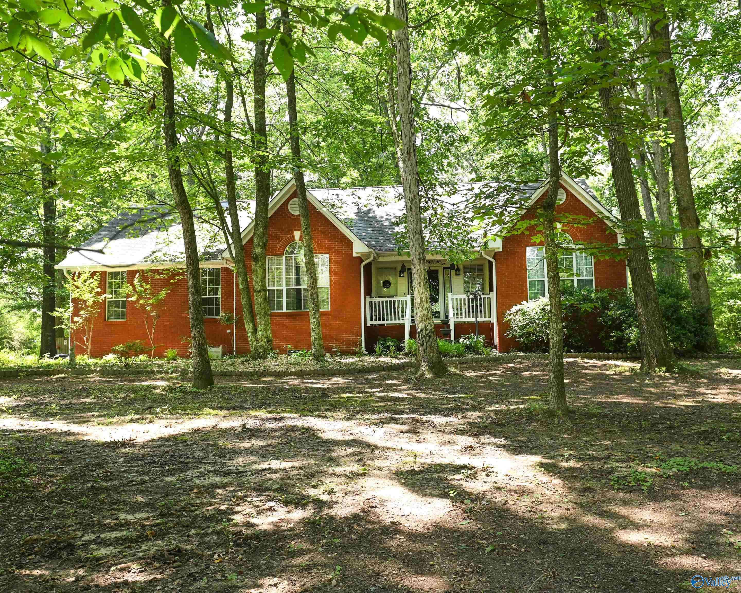 Arab, AL 35016,2697 Friendship Road