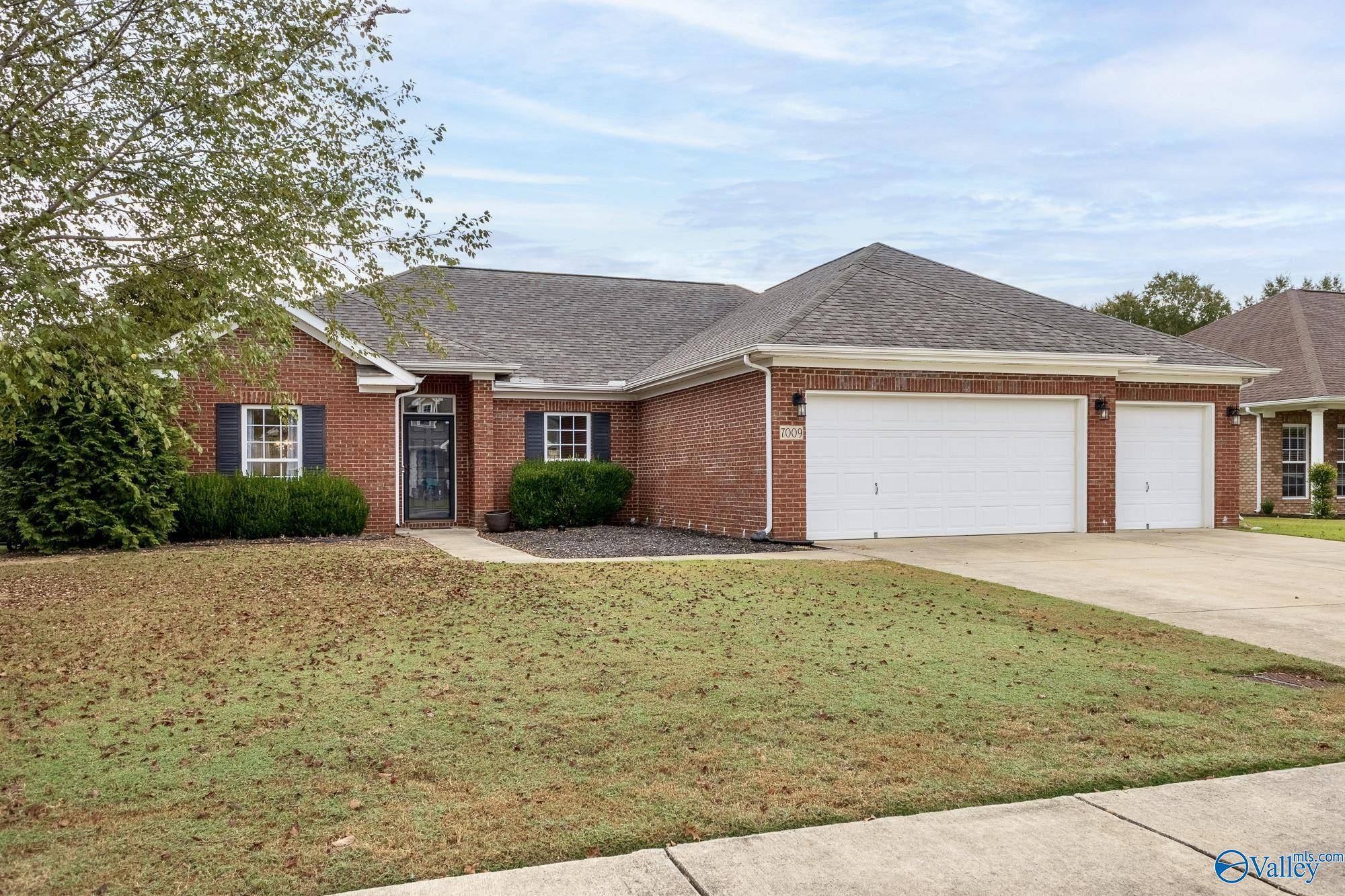 Owens Cross Roads, AL 35763,7009 Eagle Park Circle