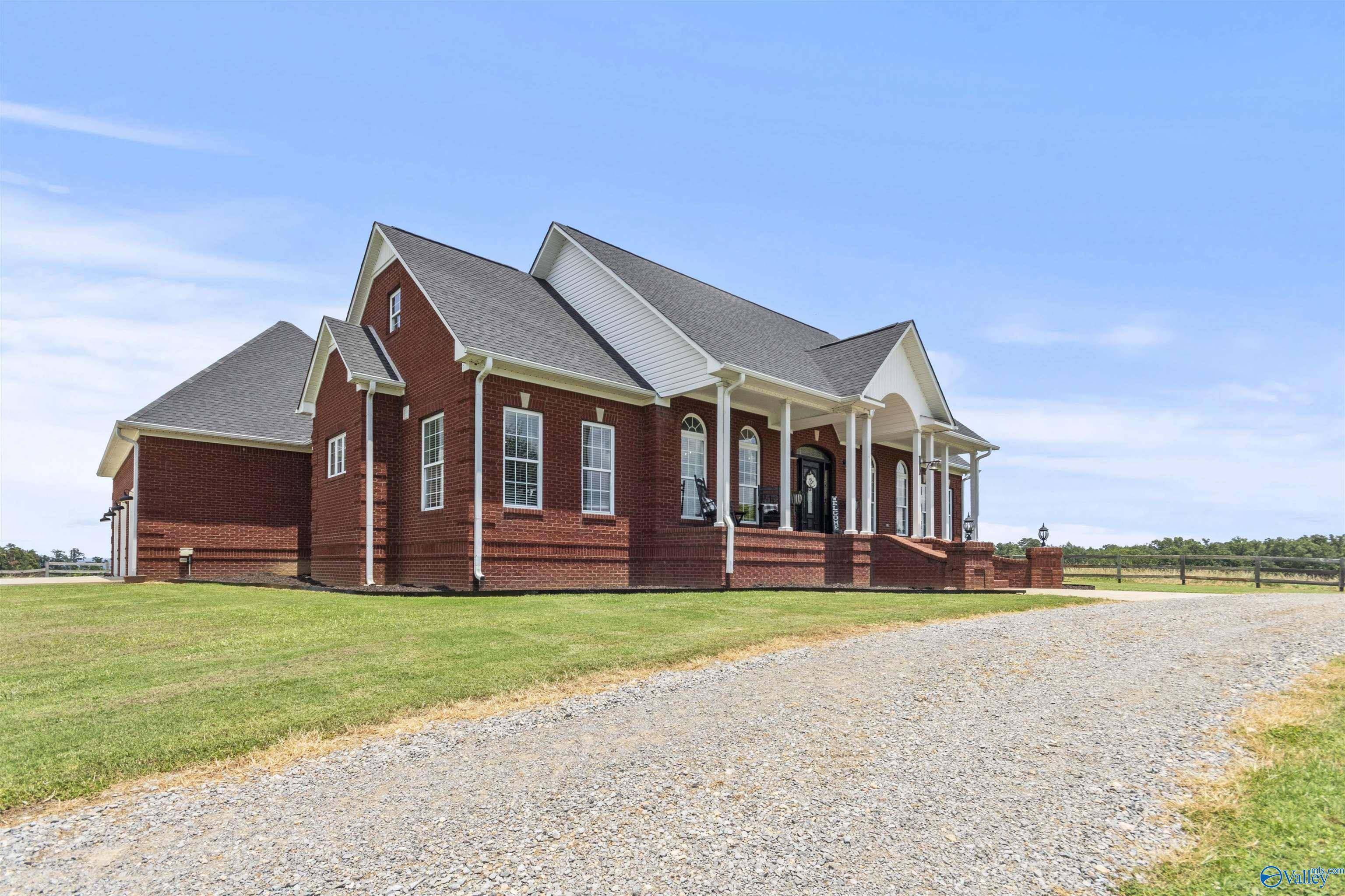Grant, AL 35747,1821 Simpson Point Road