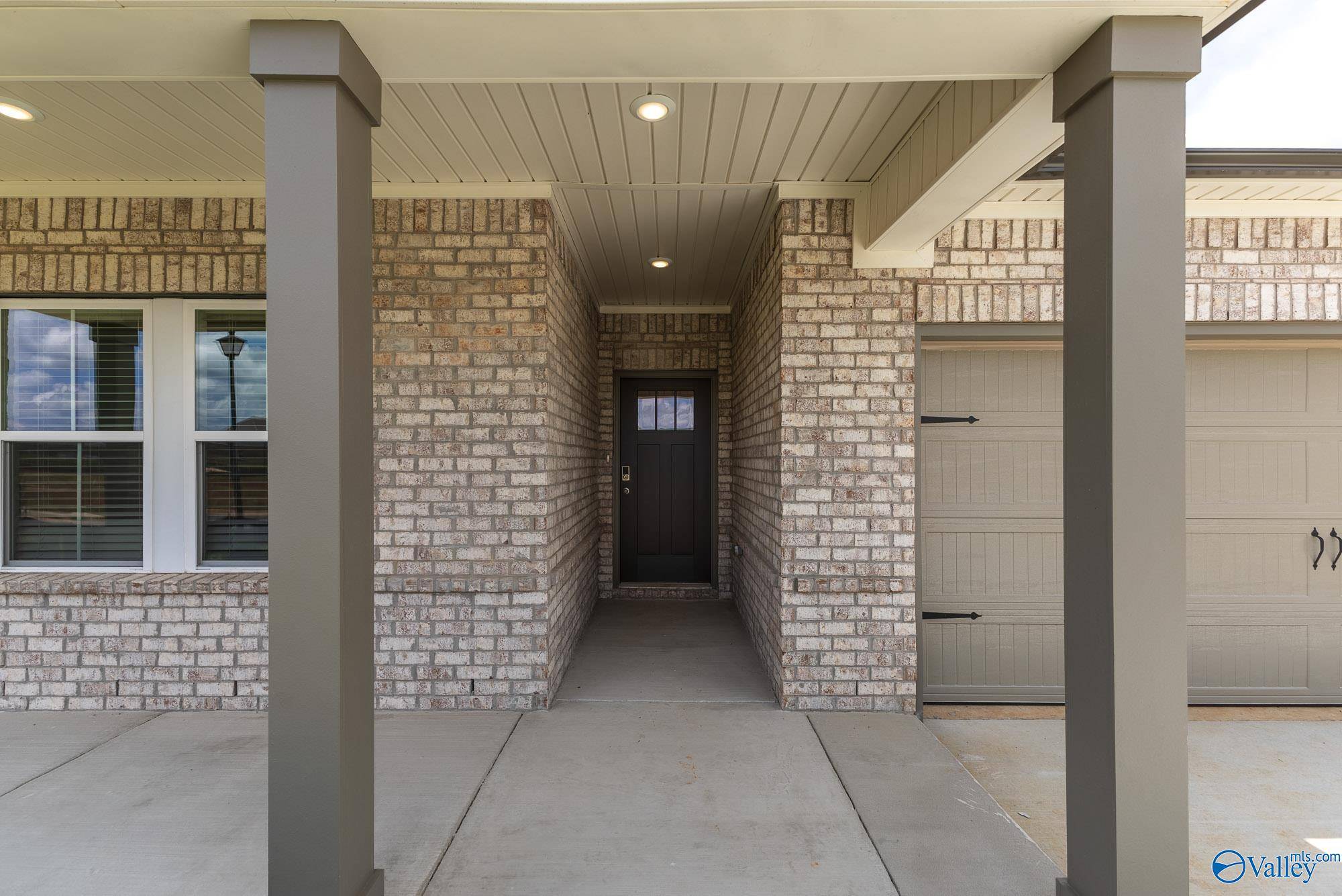 Toney, AL 35773,322 Pone Street