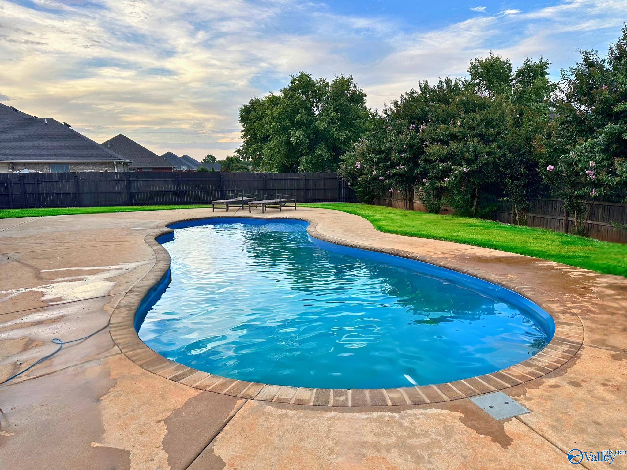 Athens, AL 35613,13140 Summerfield Drive