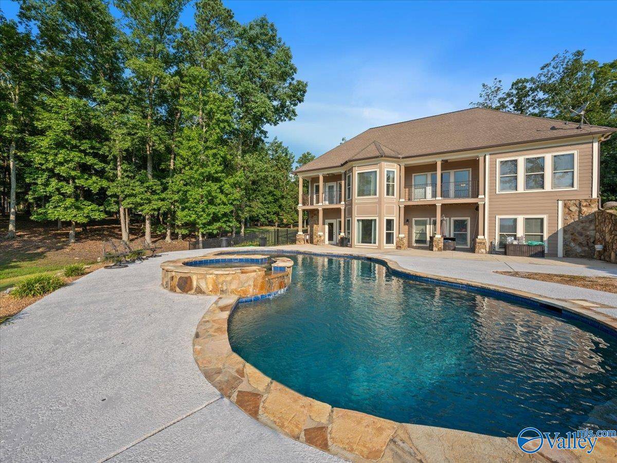 Cedar Bluff, AL 35959,5785 Rosemary Lane