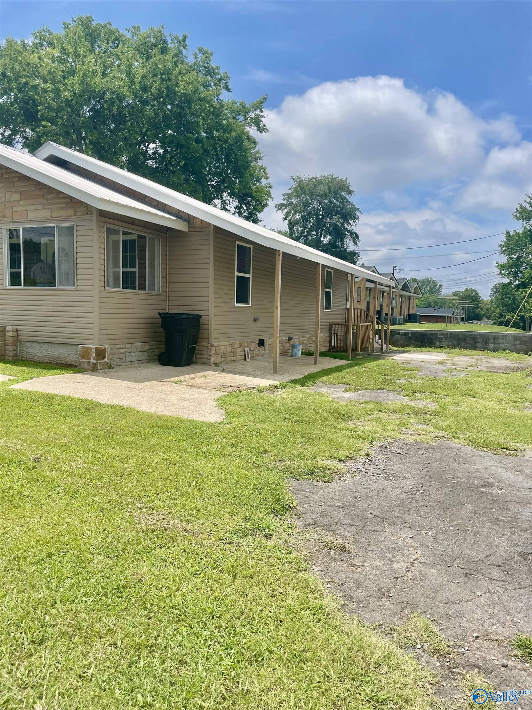 Fort Payne, AL 35967,162 NE 14th Street #1