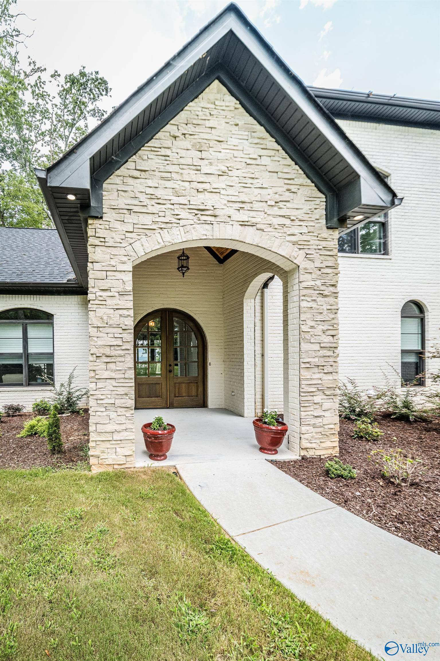 Scottsboro, AL 35769,436 Monte Sano Drive