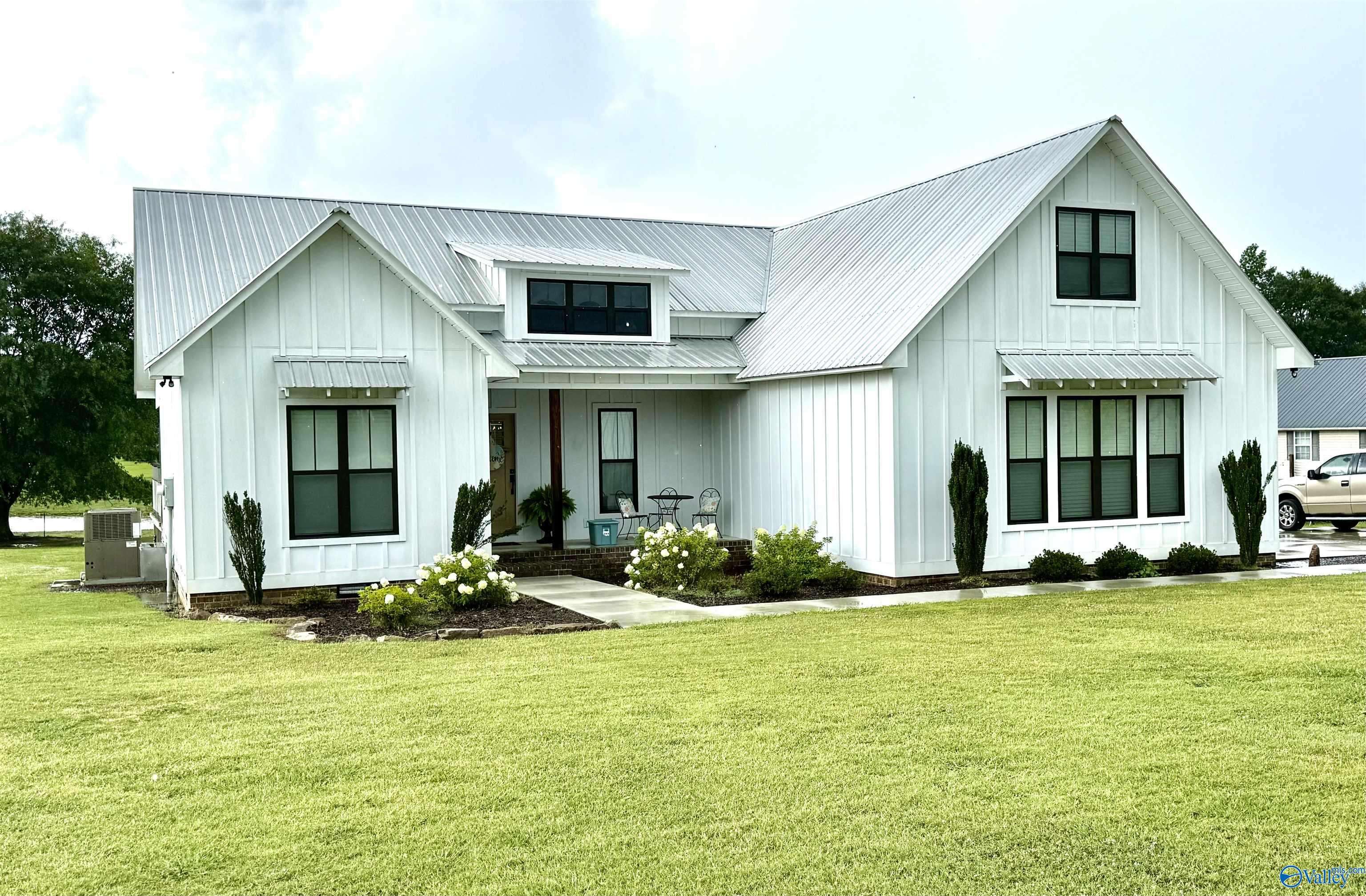 Boaz, AL 35956,72 Sally Lane