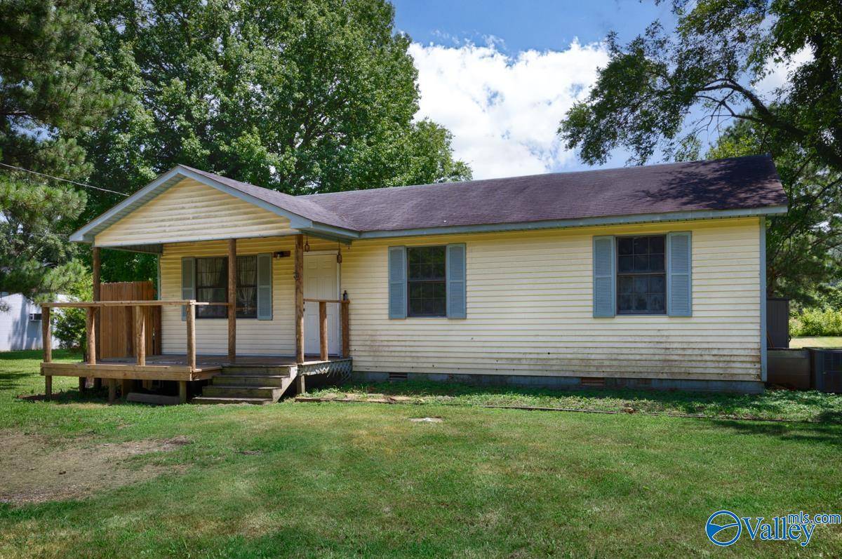 Gurley, AL 35748,462 Section Line Road