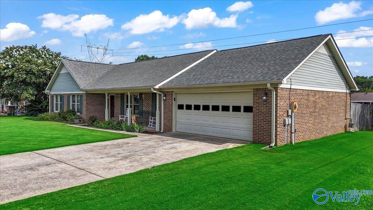 Decatur, AL 35603,2216 Carleton Drive SW