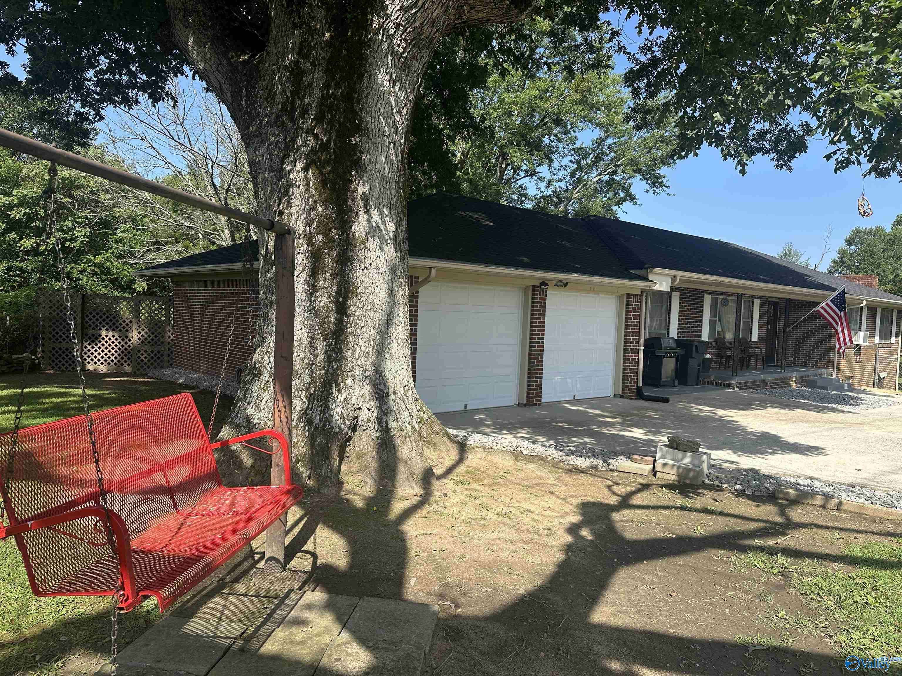 Laceys Spring, AL 35754,3903 Highway 231