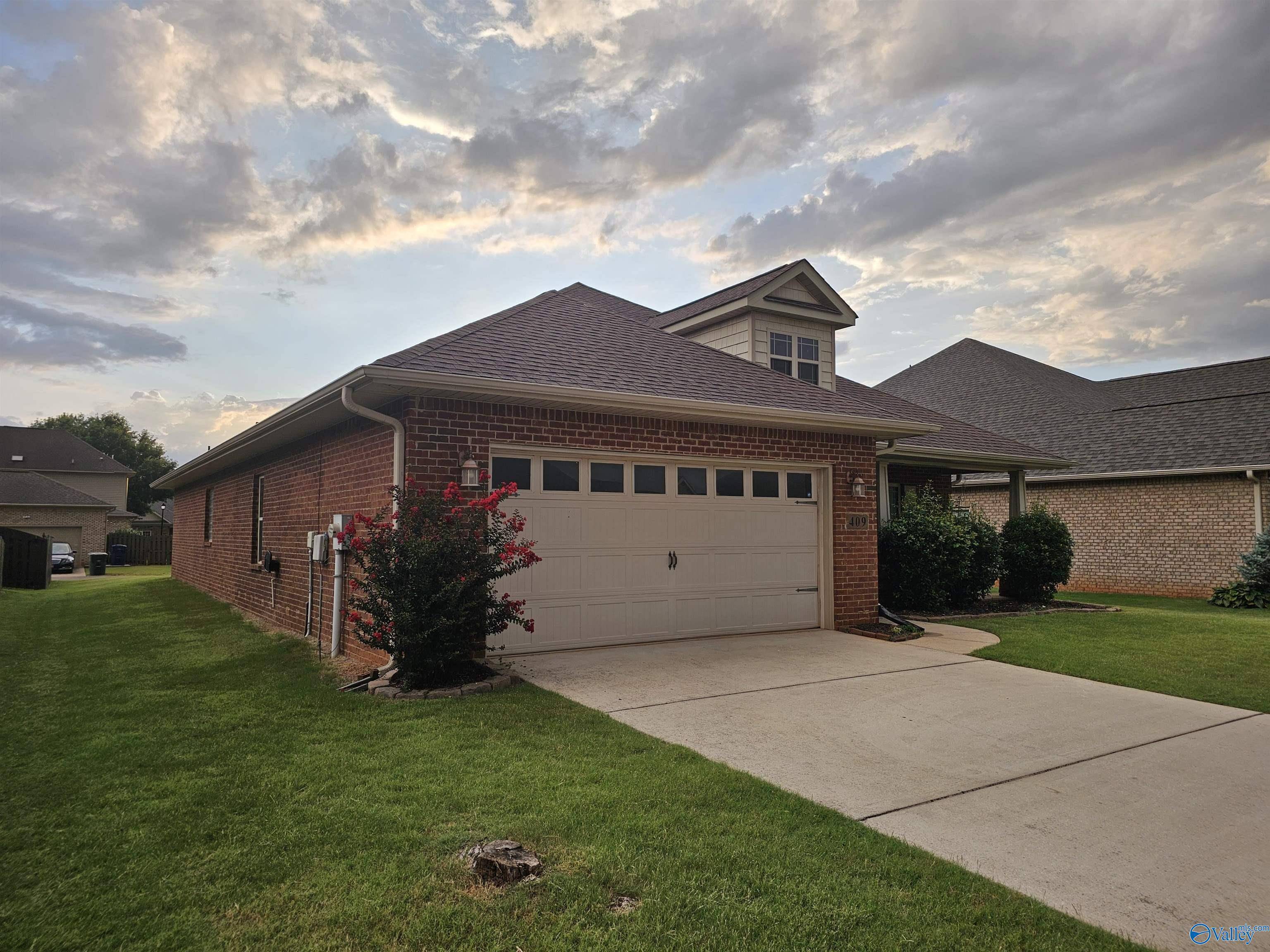 Huntsville, AL 35824,409 Mossyleaf Drive SW