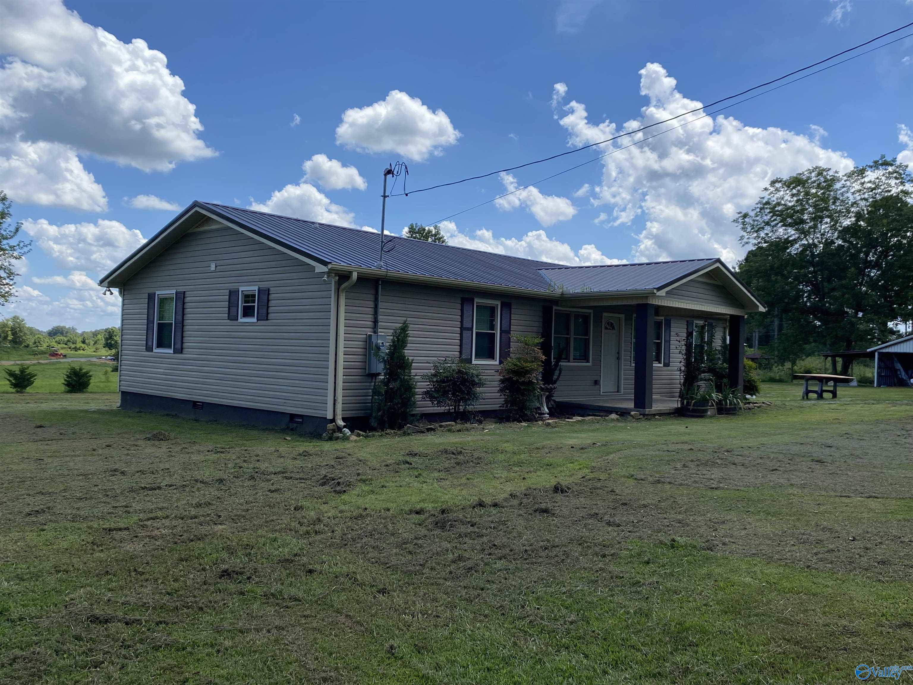 Baileyton, AL 35019,627 Fairview Road