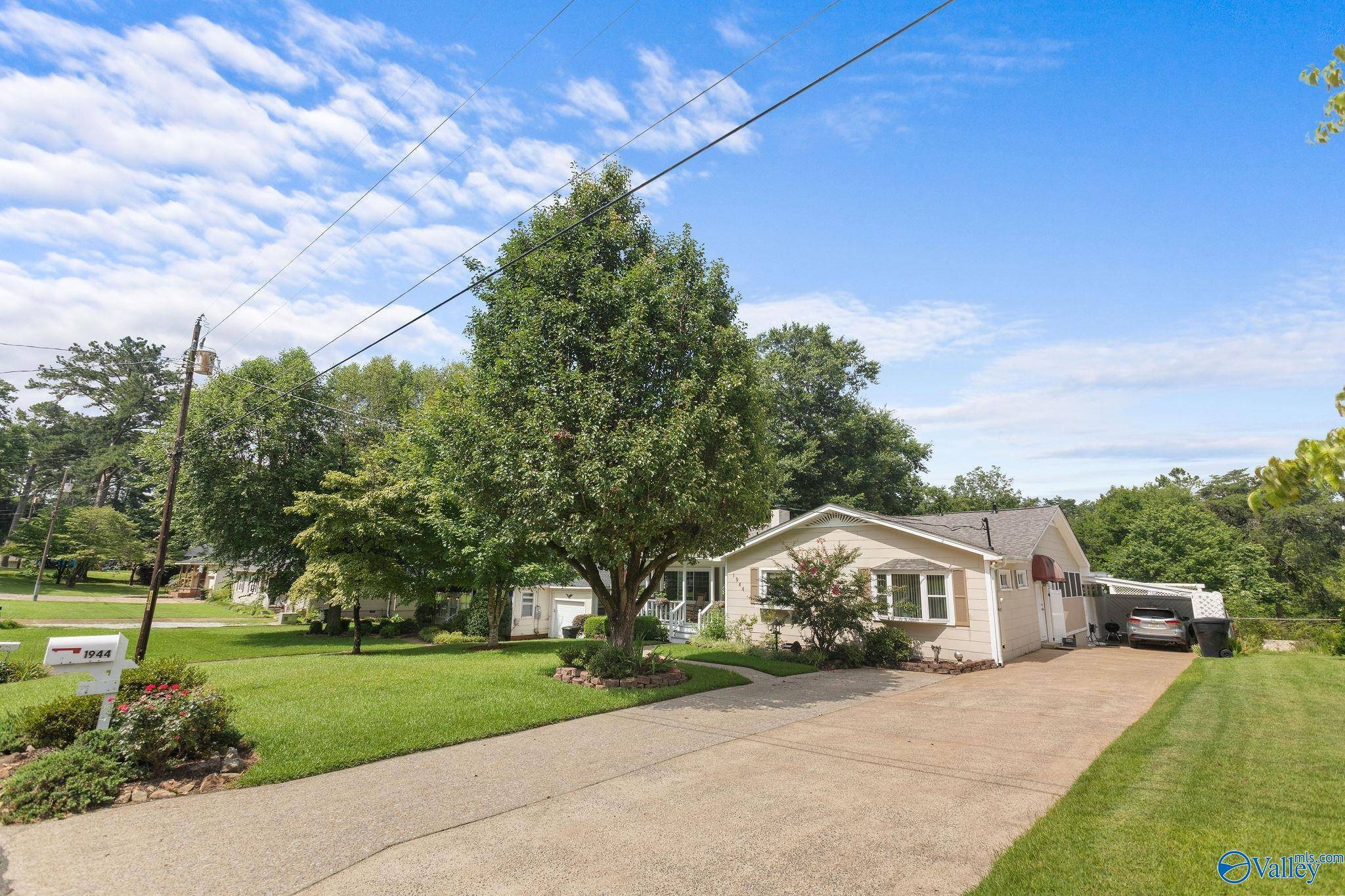 Gadsden, AL 35904,1944 Lookout Circle